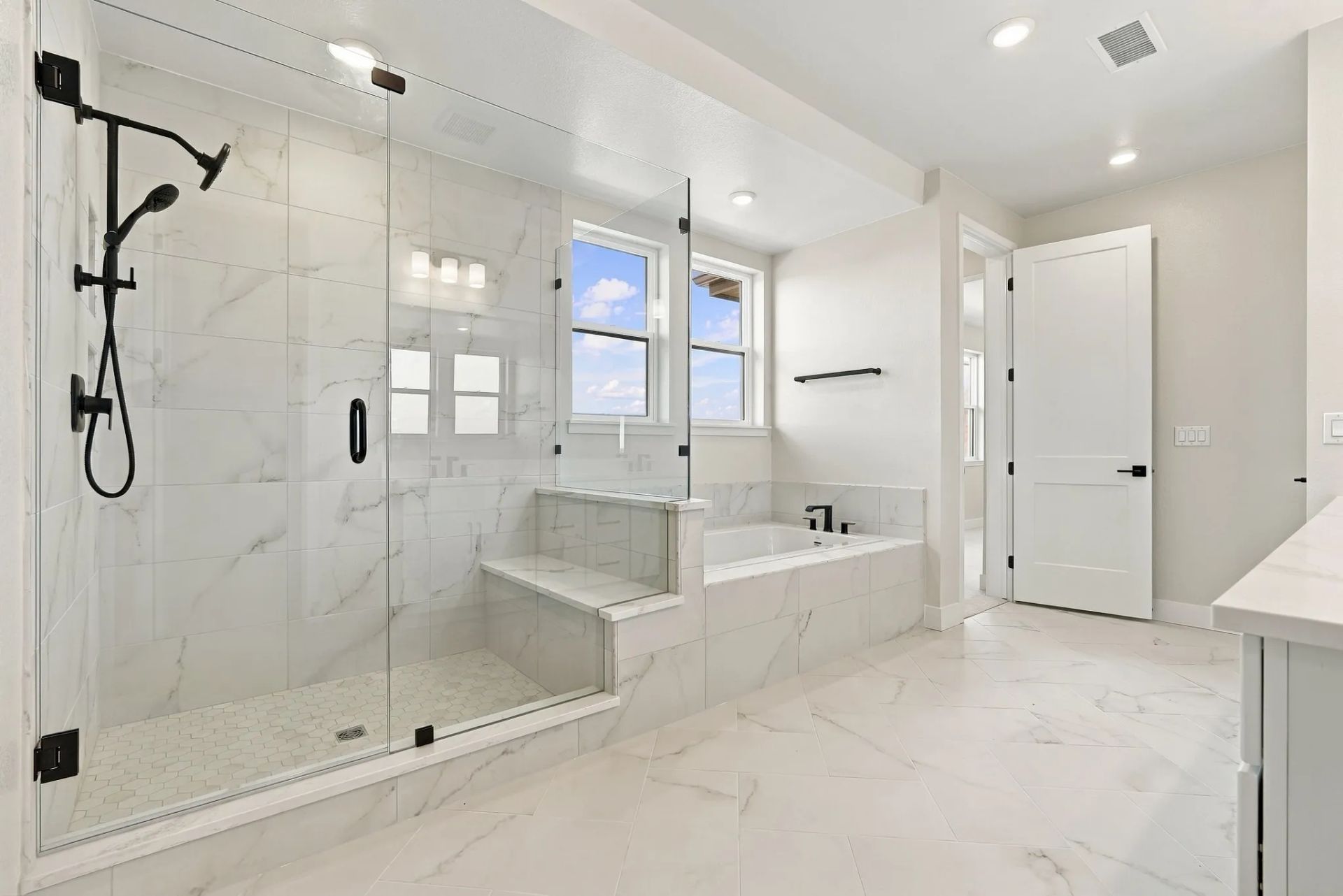 Homesite 247 Primary Bath