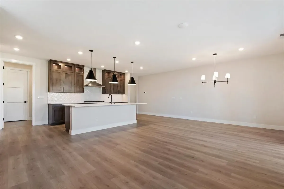 Valnova Affirm HS 1110 Kitchen Dine