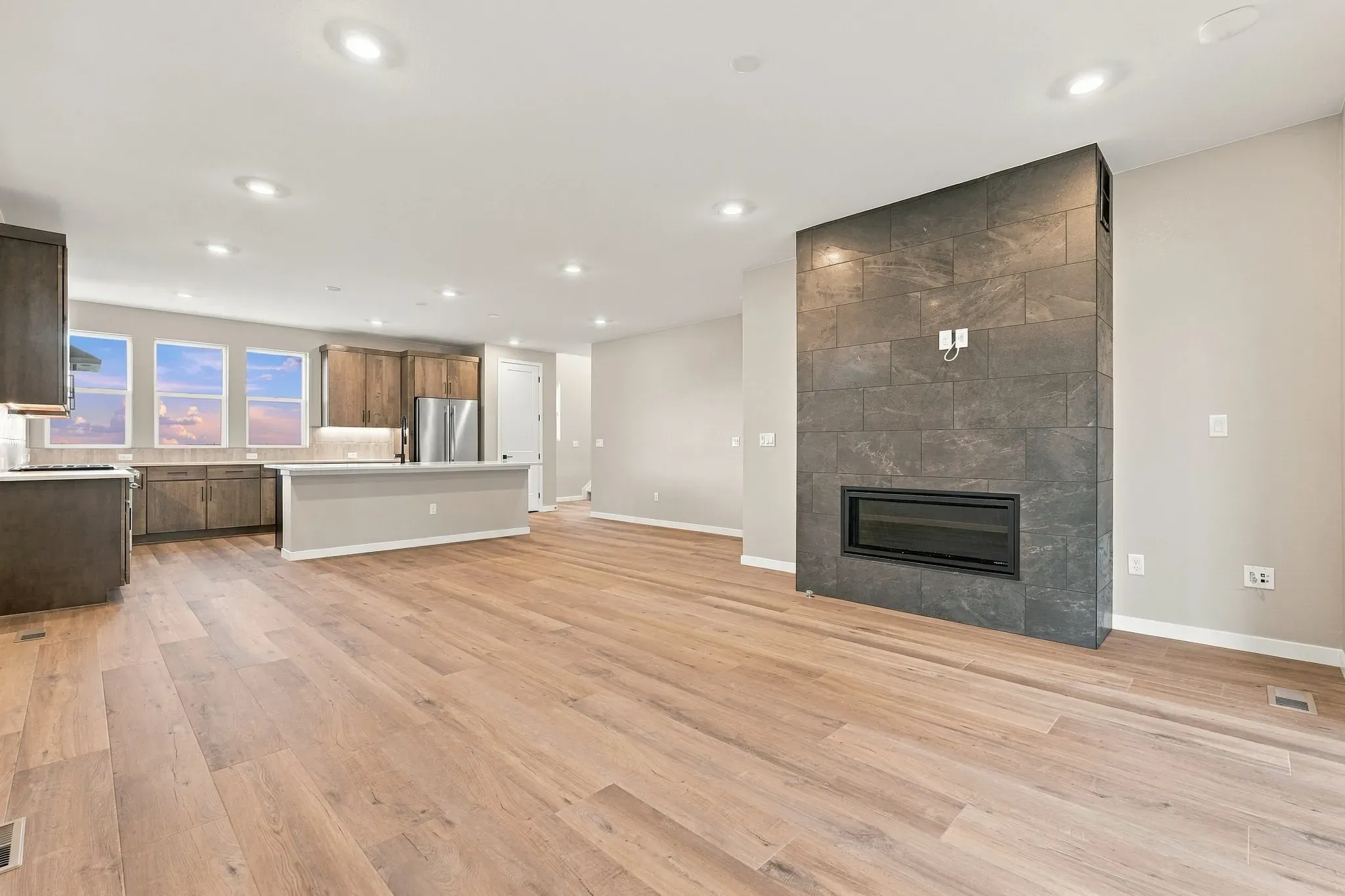 Homesite 346 Great Room, Dining + Kitchen