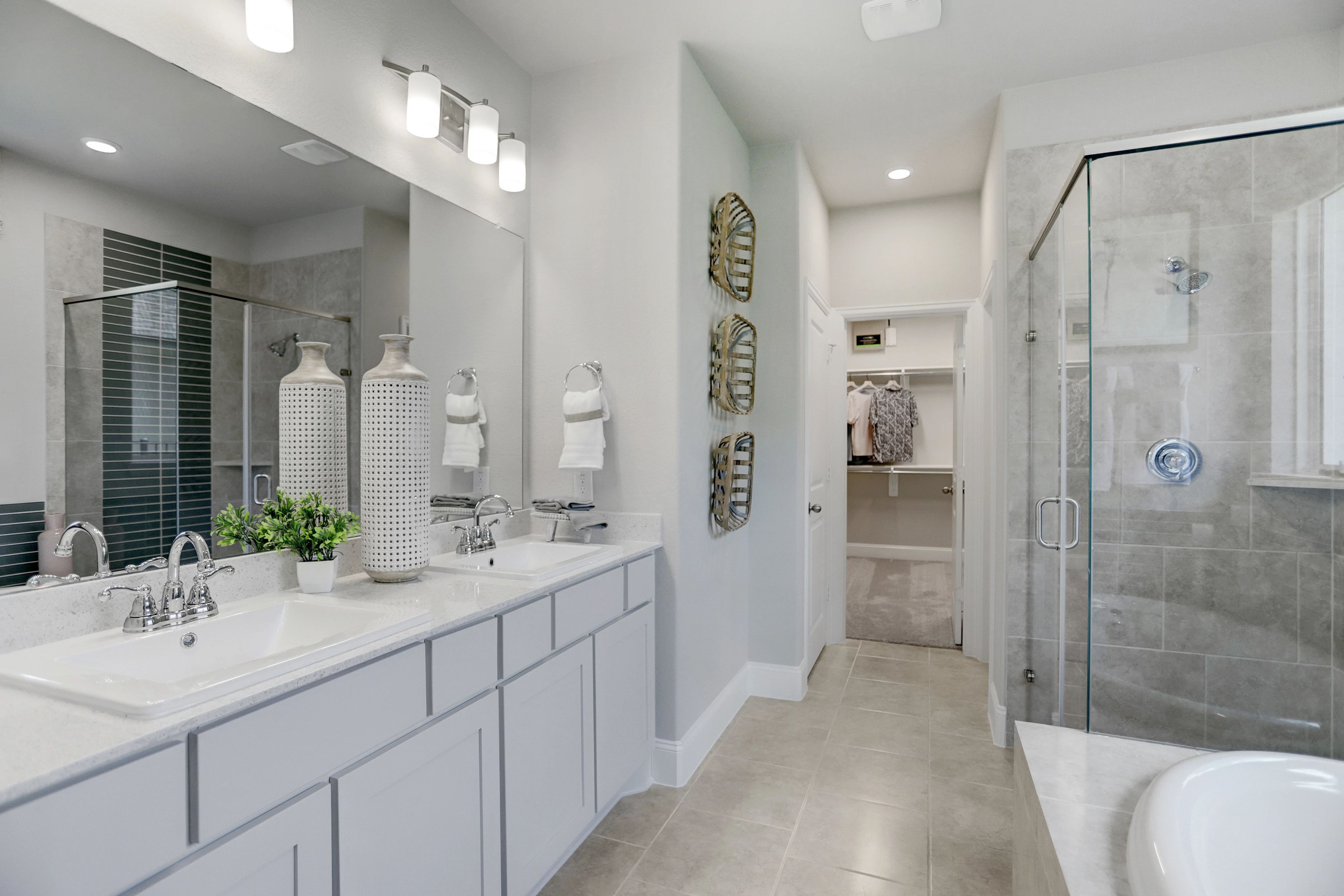 Plan 3059 Primary Bathroom