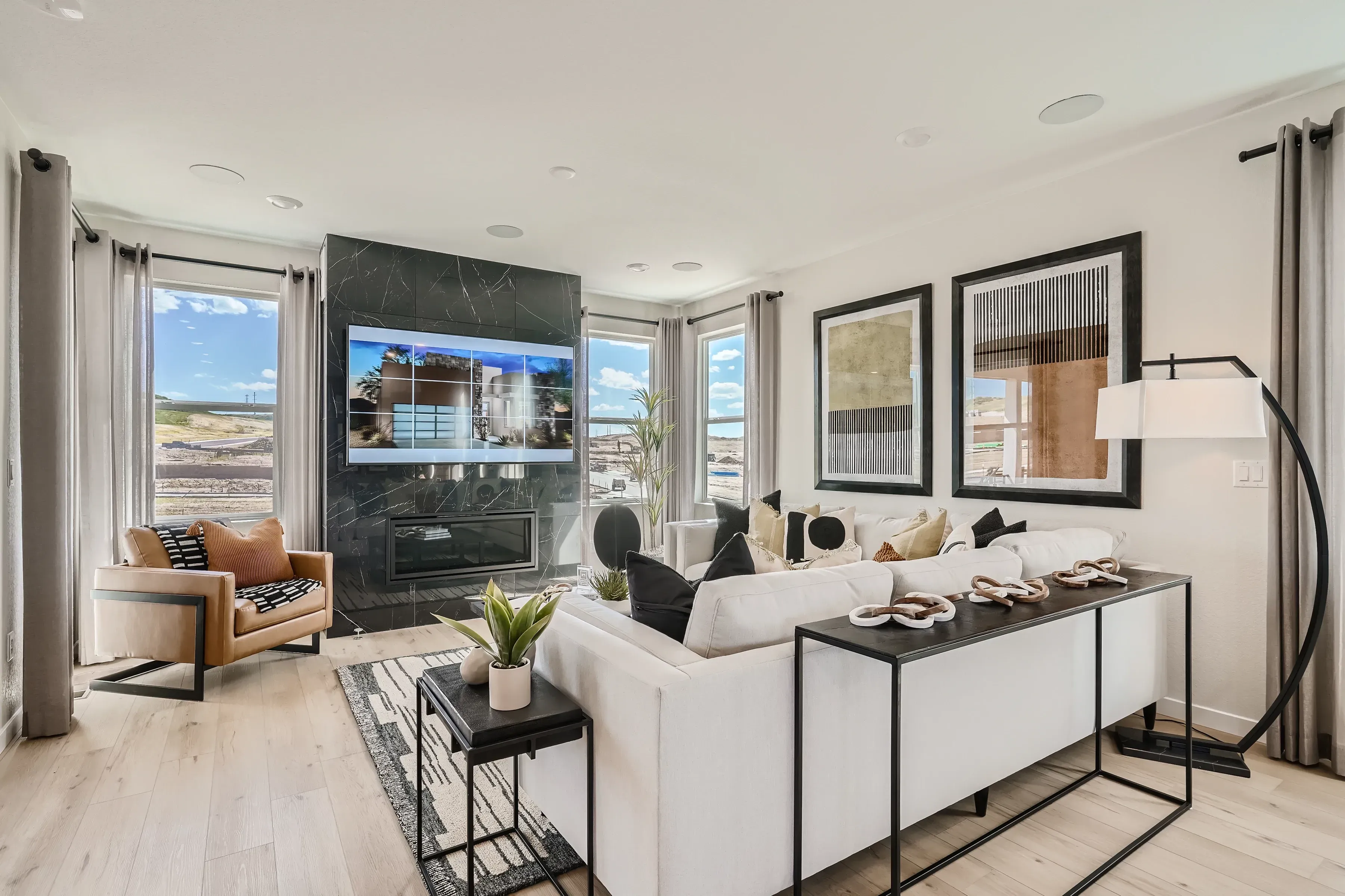 Lola Model Great Room