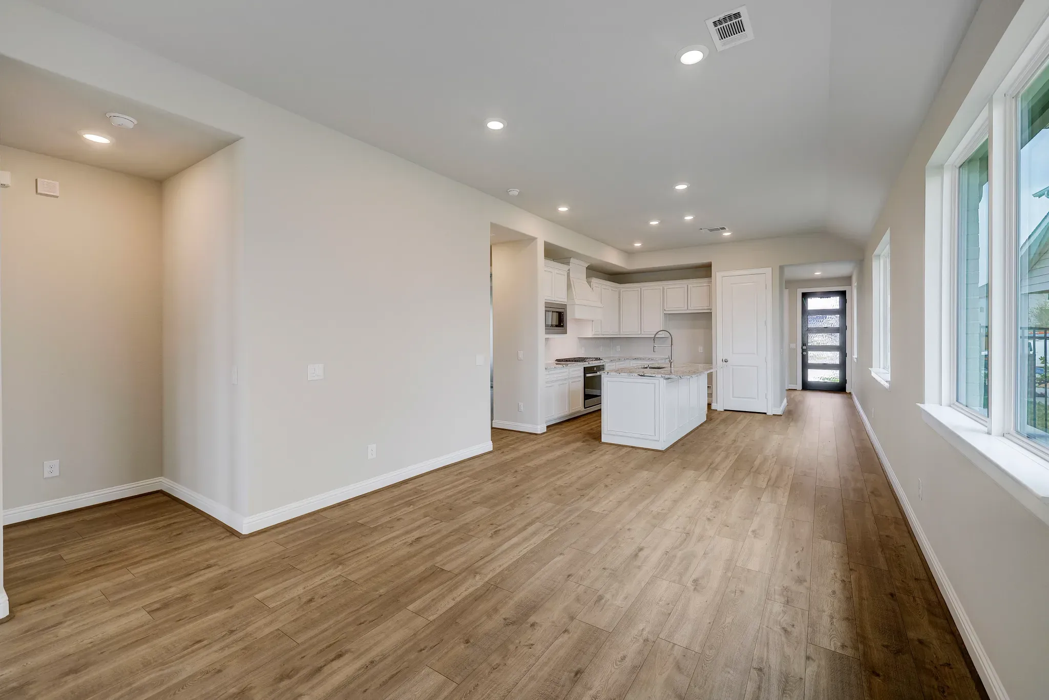 Plan 3009 dining