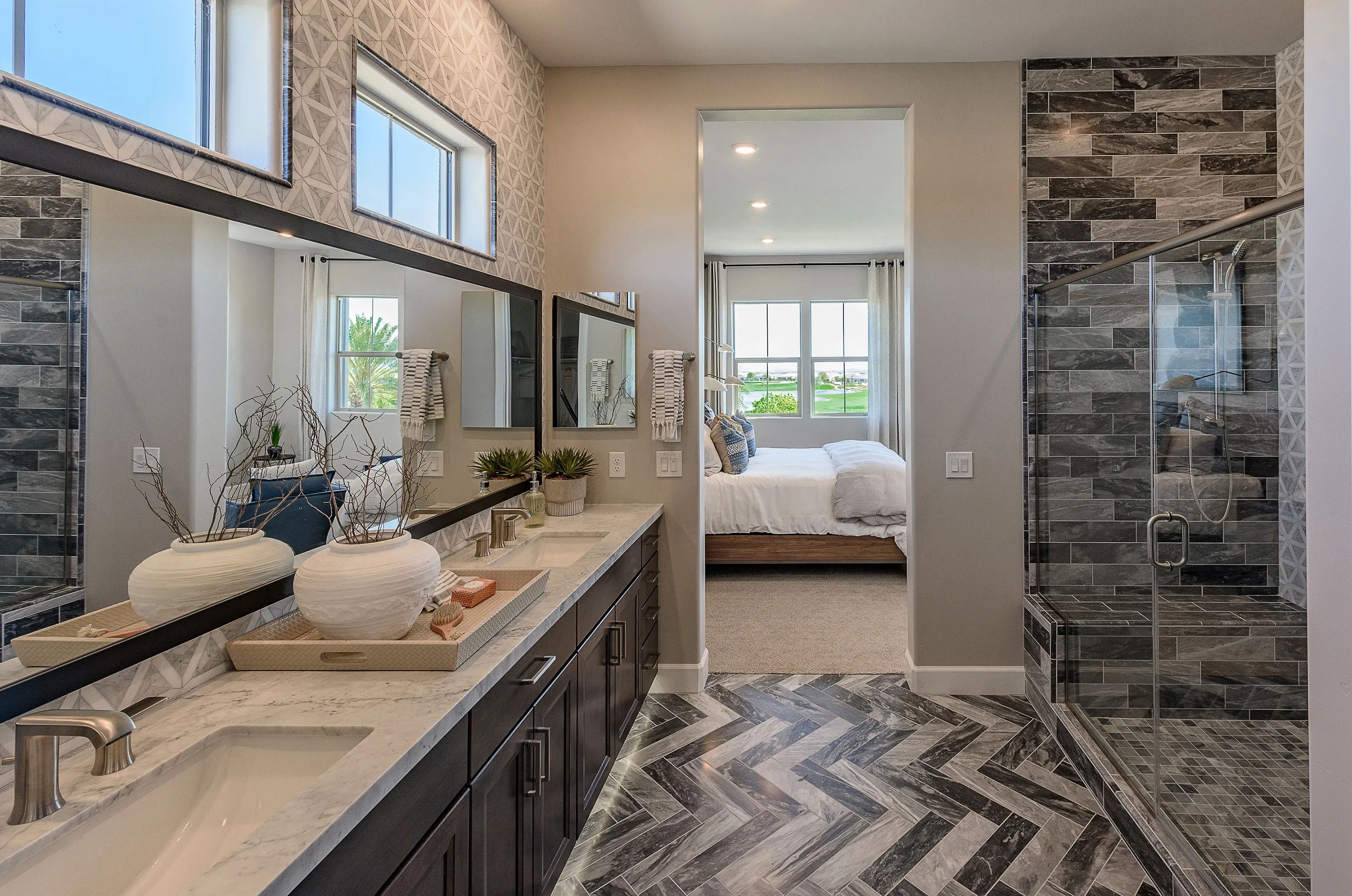 Crescendo Model Primary Bath