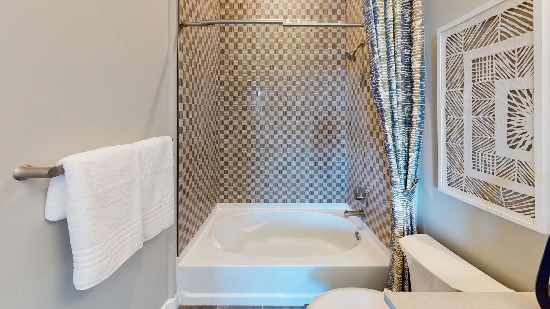 Crescendo Model Second Bath