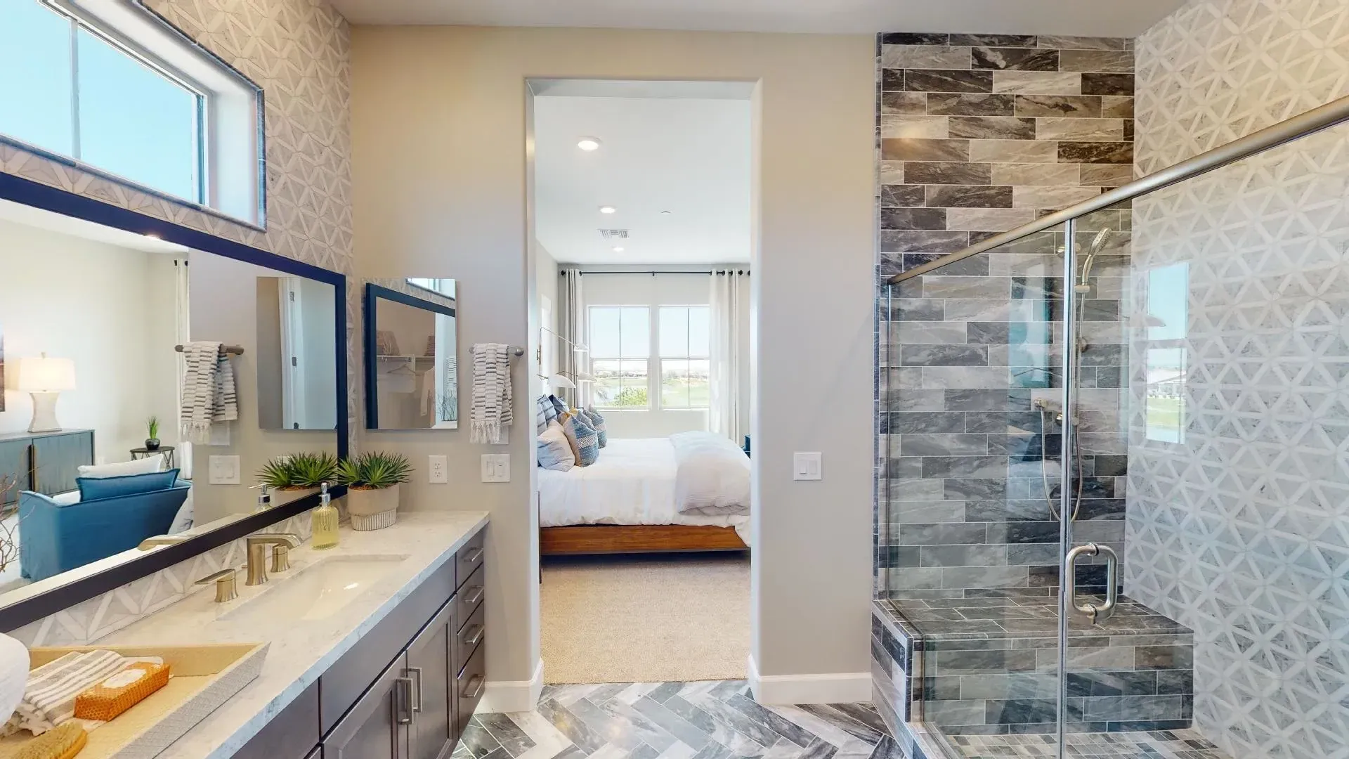 Crescendo Model Primary Bath