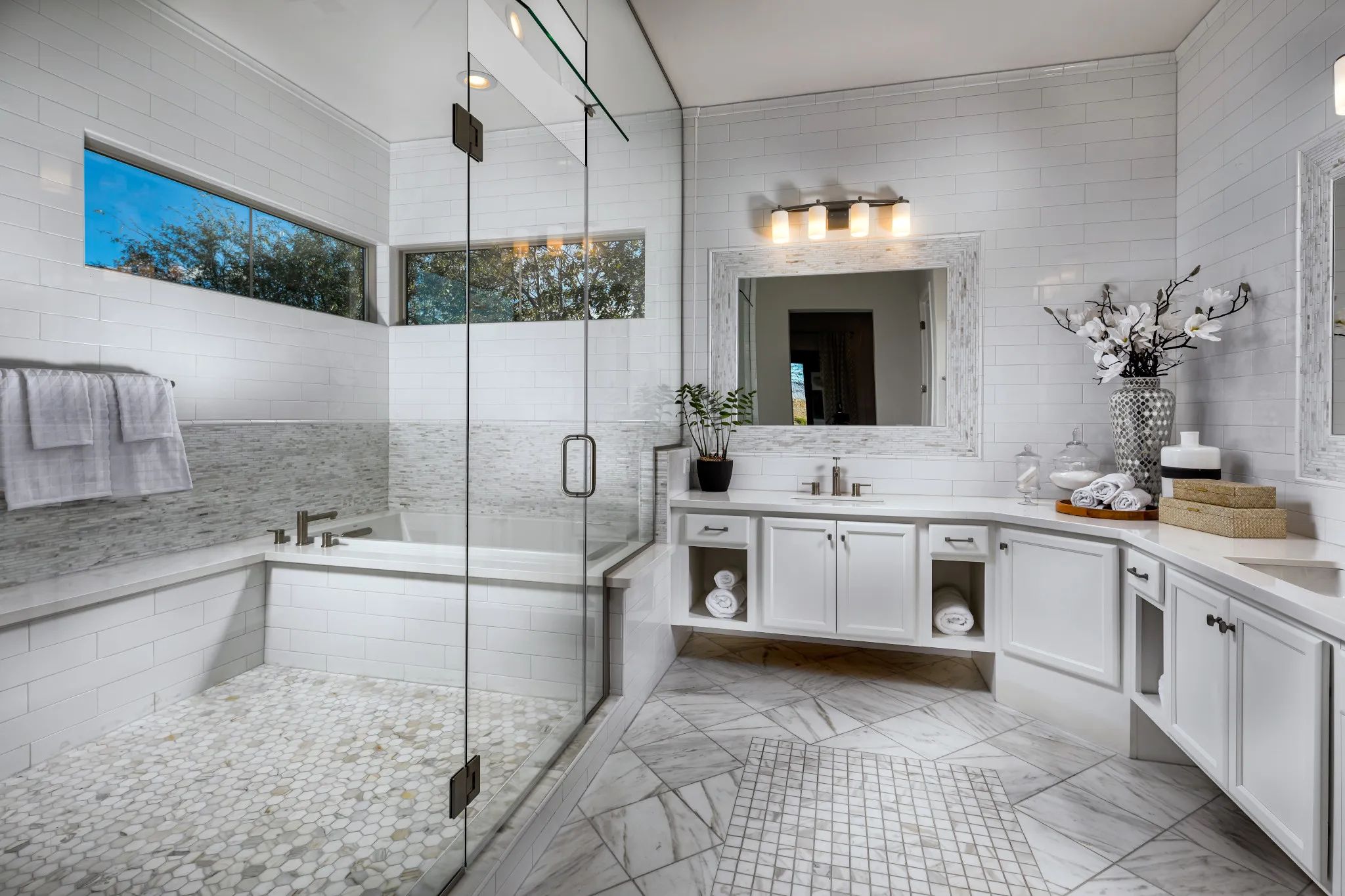 Brasada Model Master Bathroom