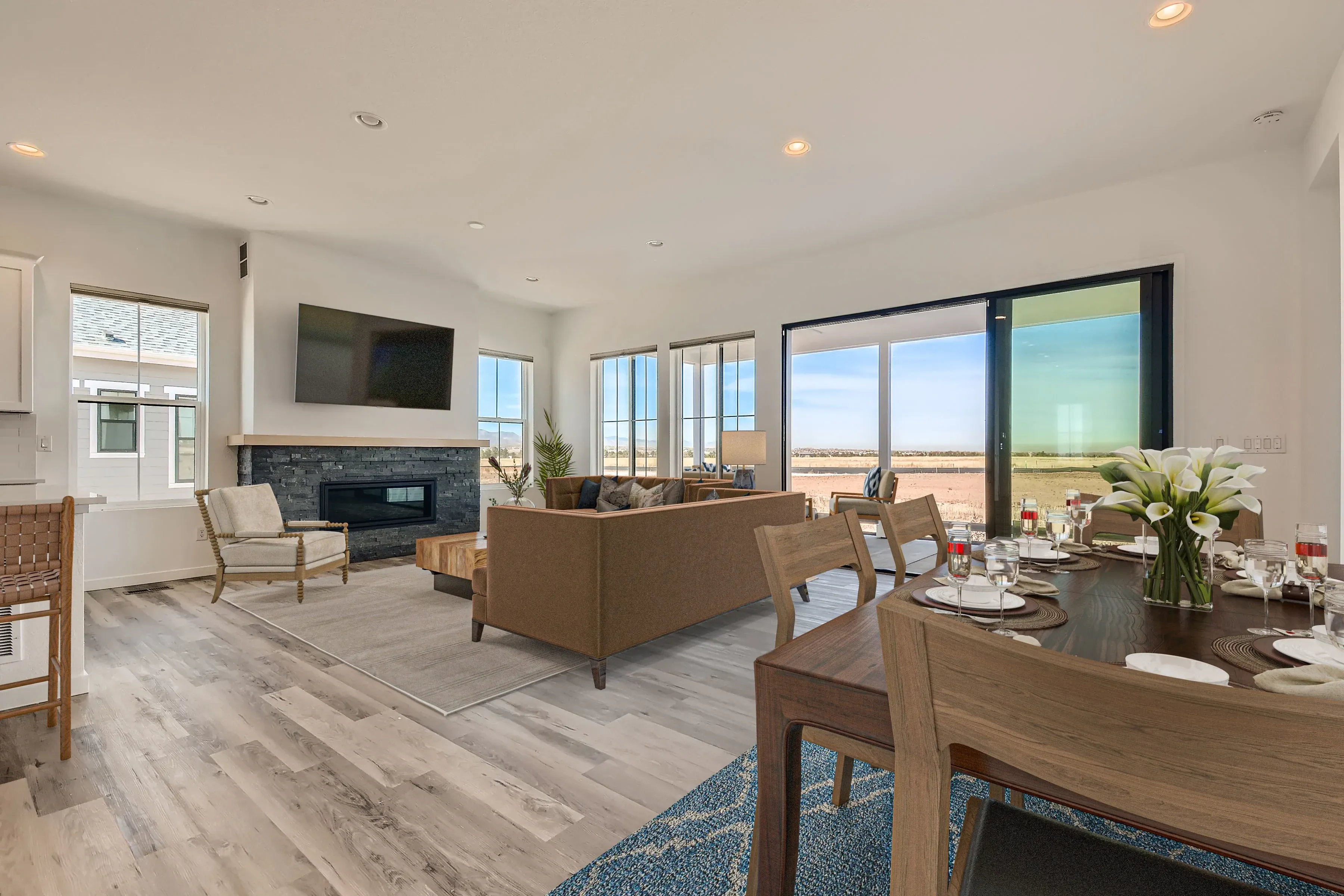 Crimson Sky Dining + Great Room