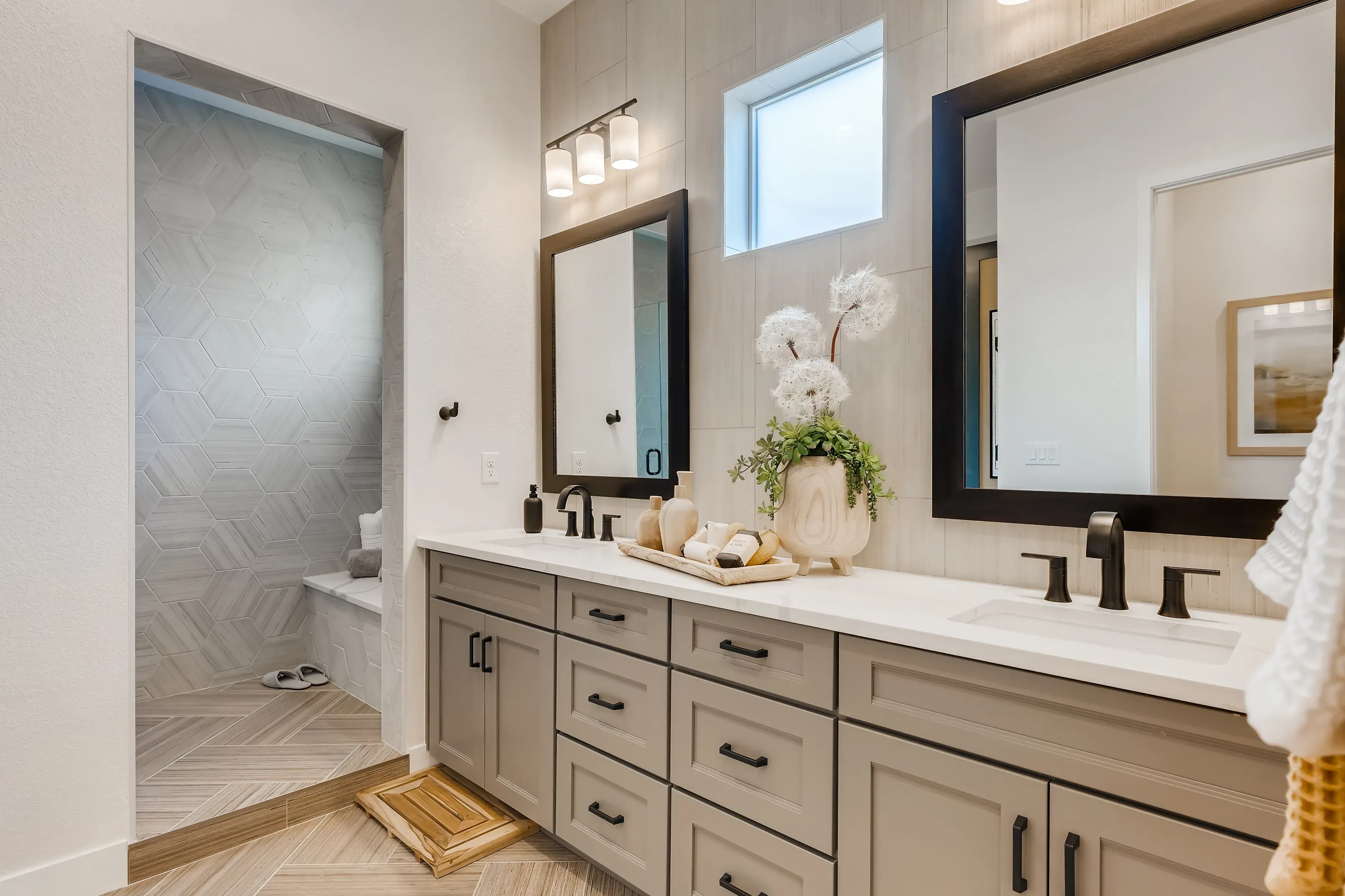 Brookside Primary Bath