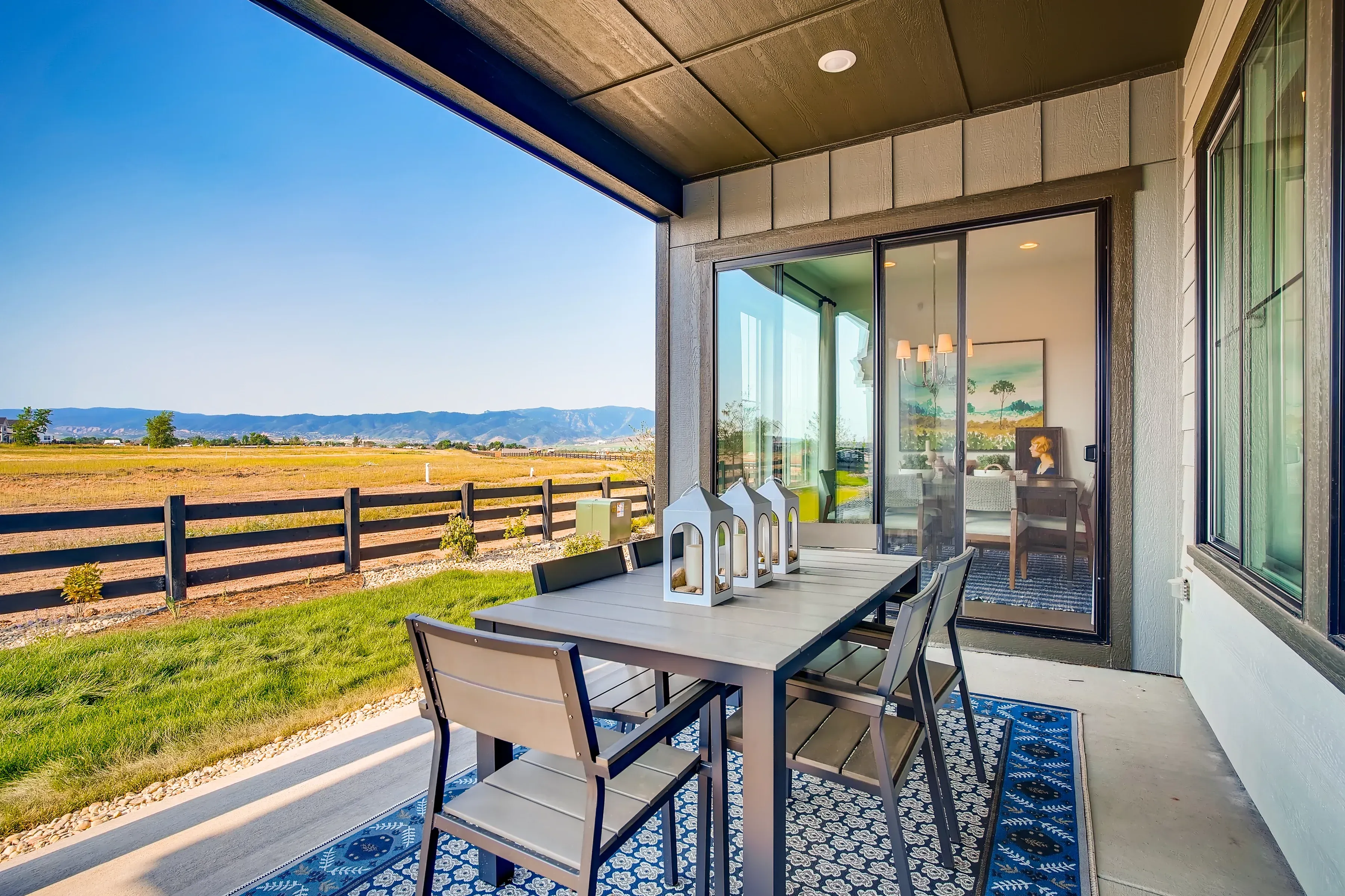 Rising Moon Covered Patio
