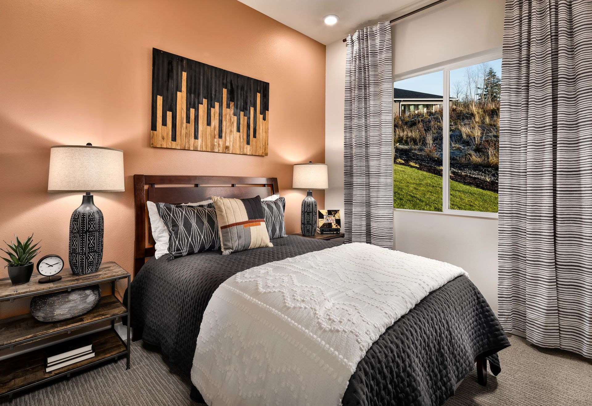 Proclaim Guest Bed at Trilogy at Tehaleh