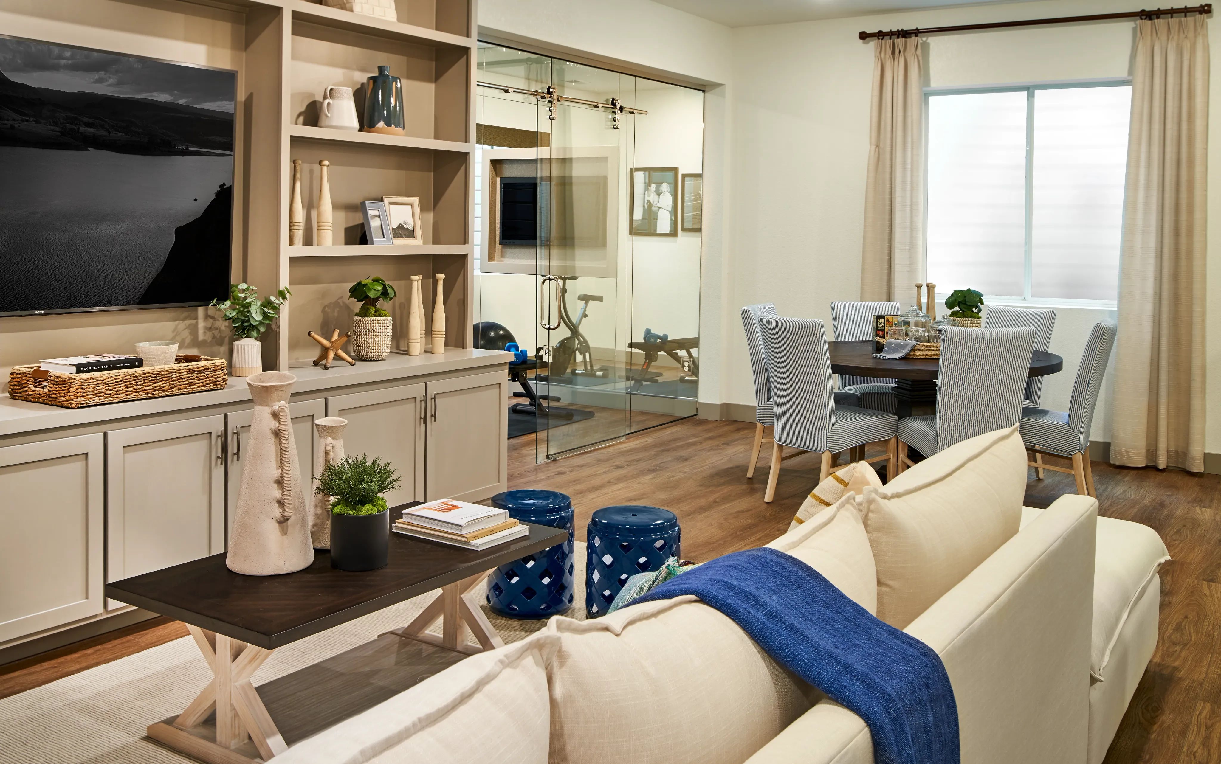 Rising Moon Rec, Dine + Exercise Rooms