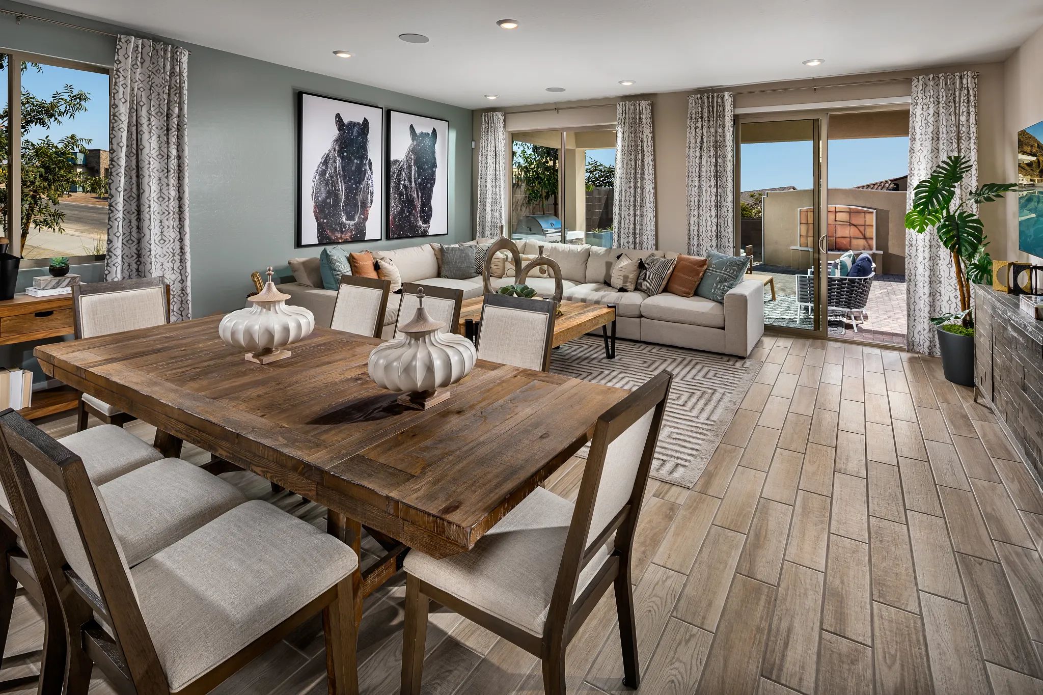 Dream Dining & Great Room