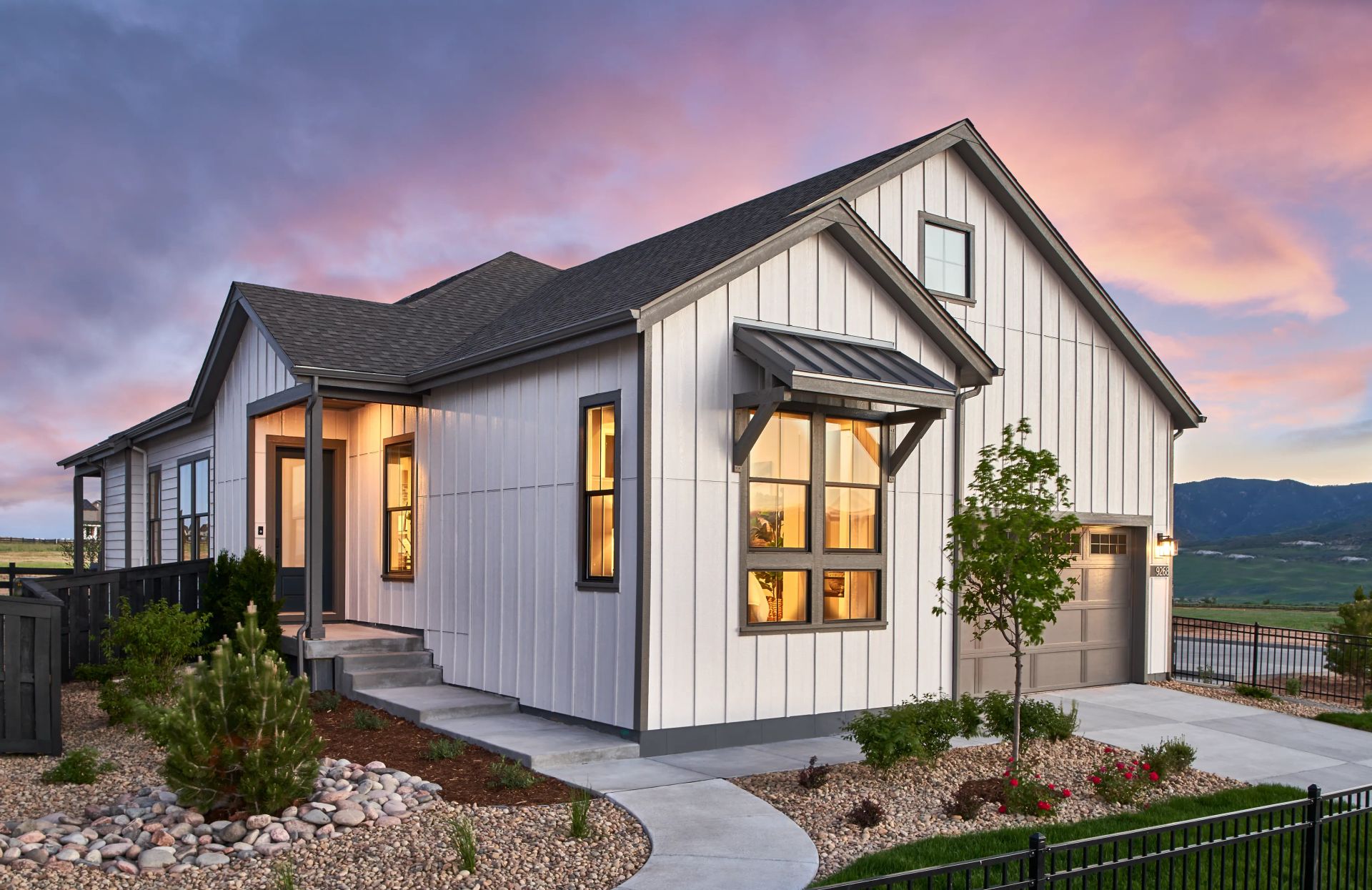 Amber Light Exterior