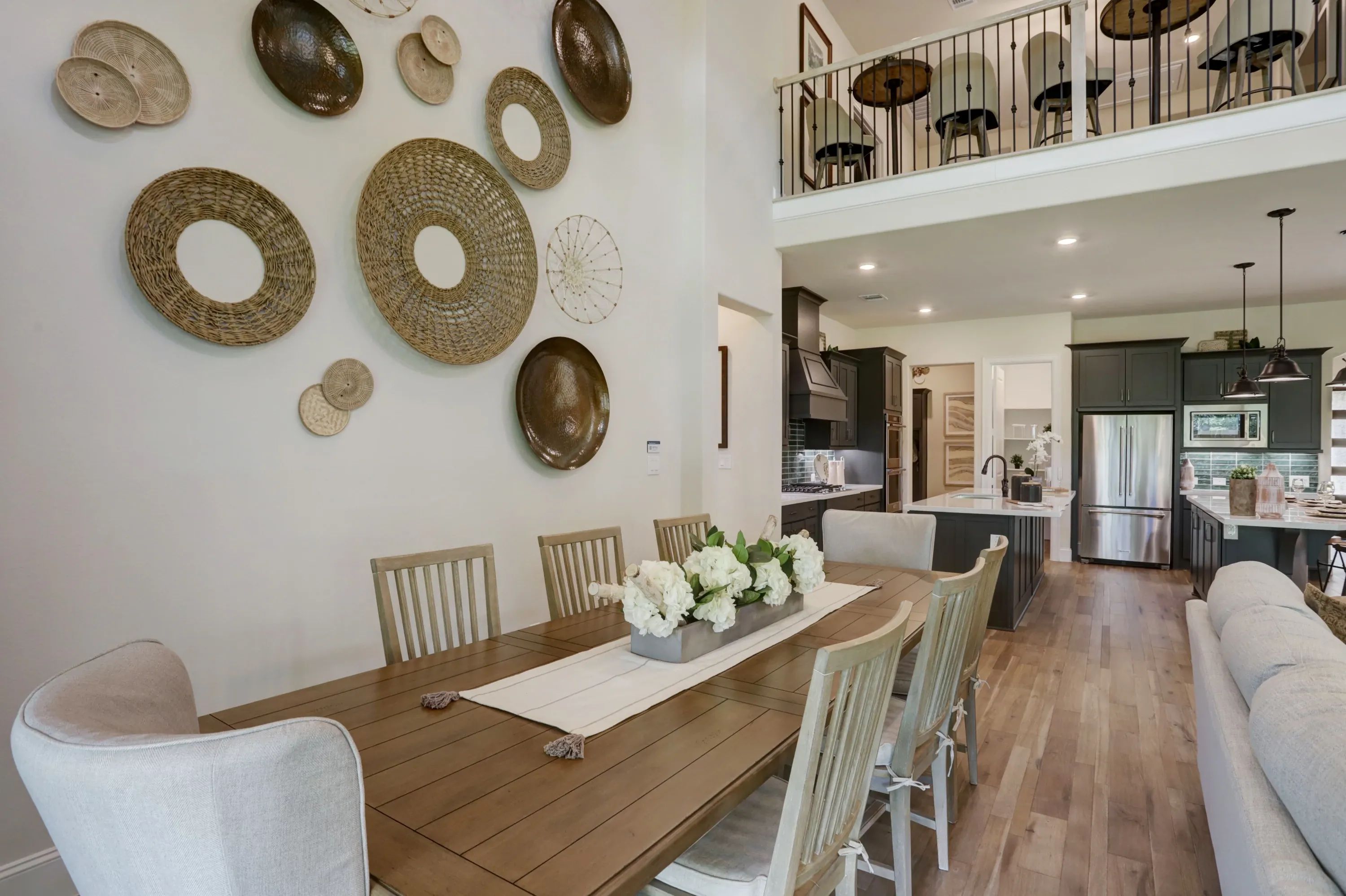 Dining - staged