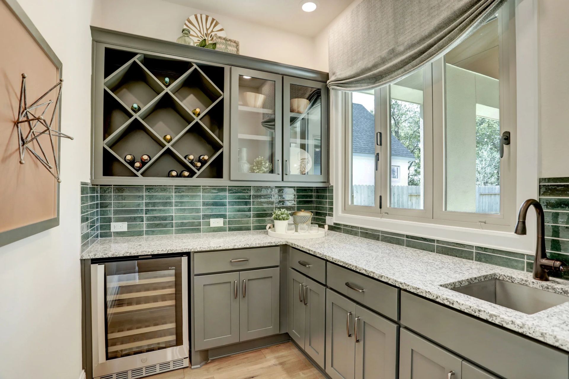 Plan 5051 entertaining bar - staged