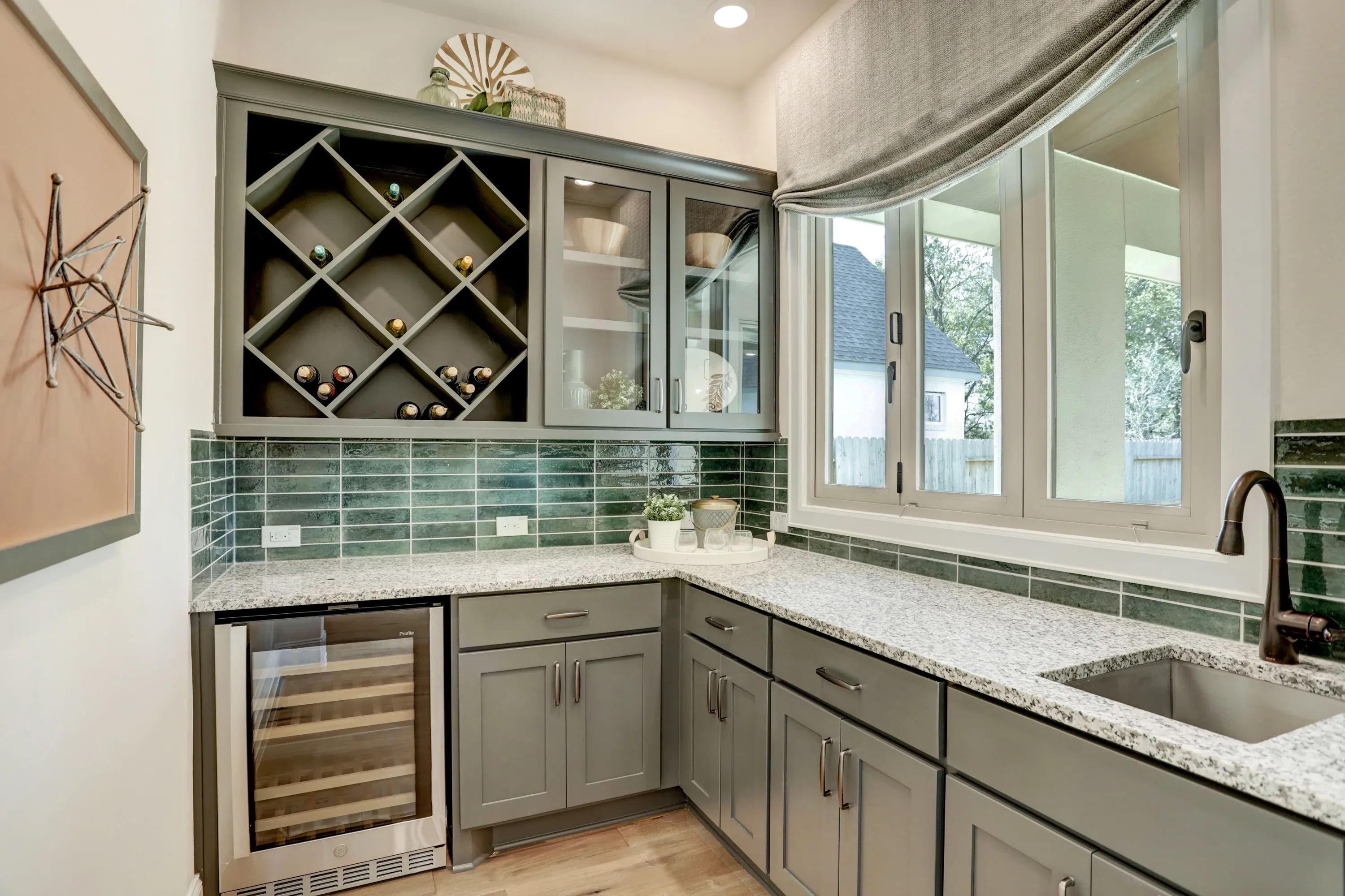Plan 5051 entertaining bar - staged