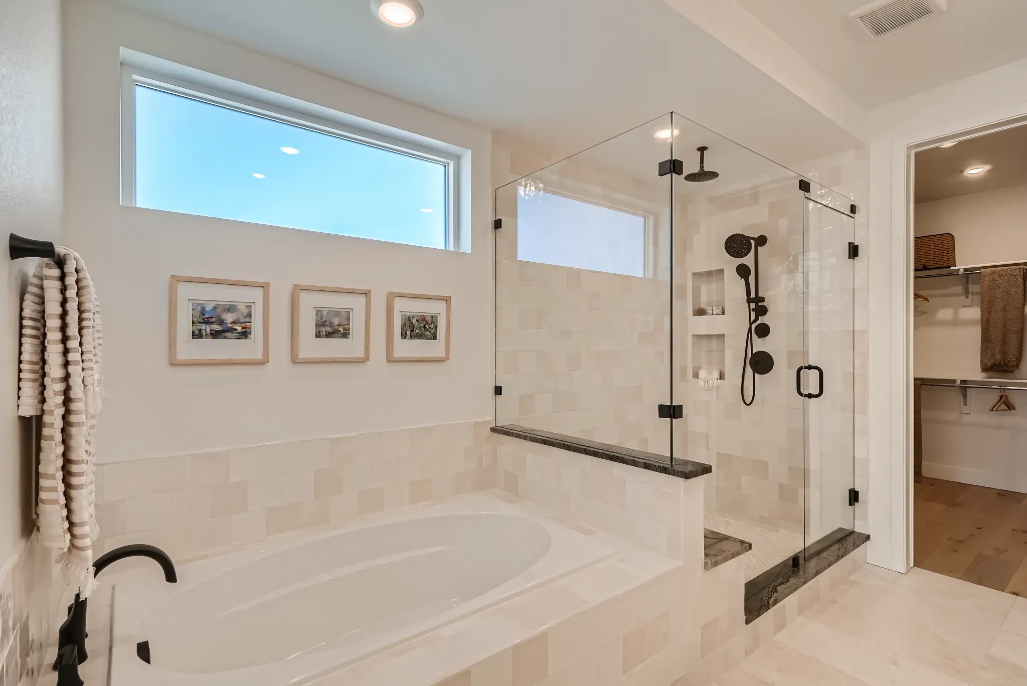 Scout Model Primary Tub + Shower