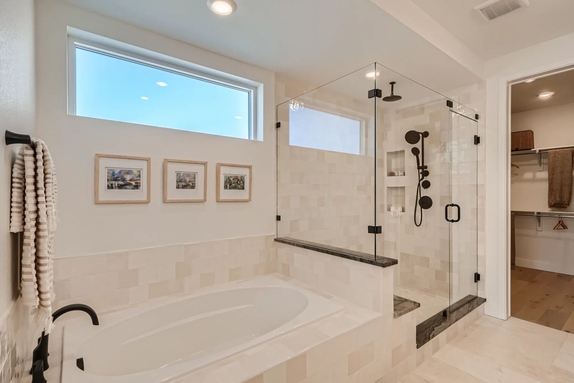Scout Model Primary Tub + Shower