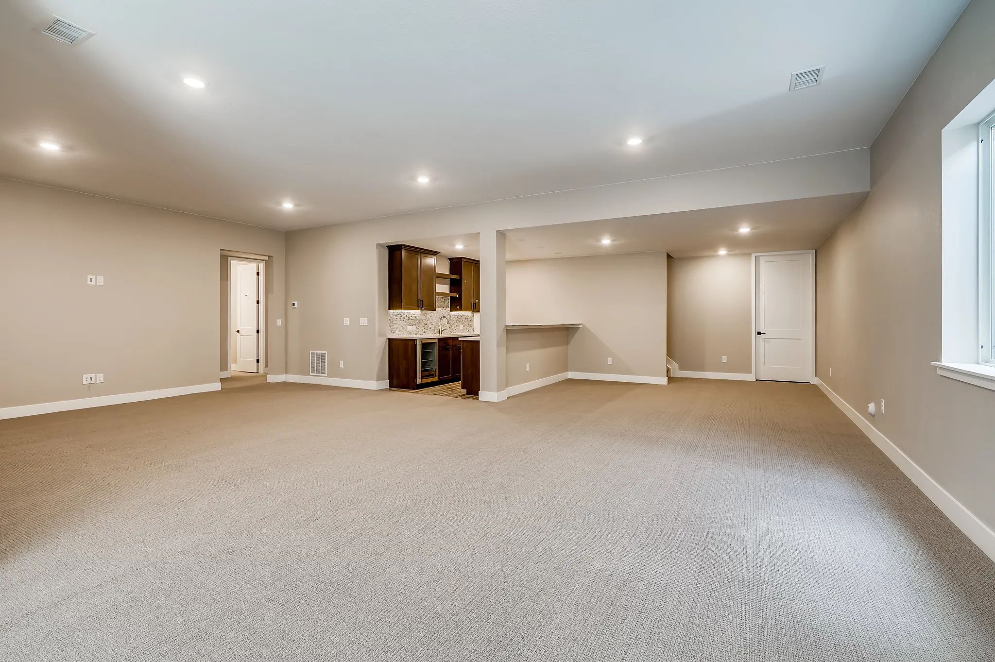 Optional Finished Basement + Wet Bar