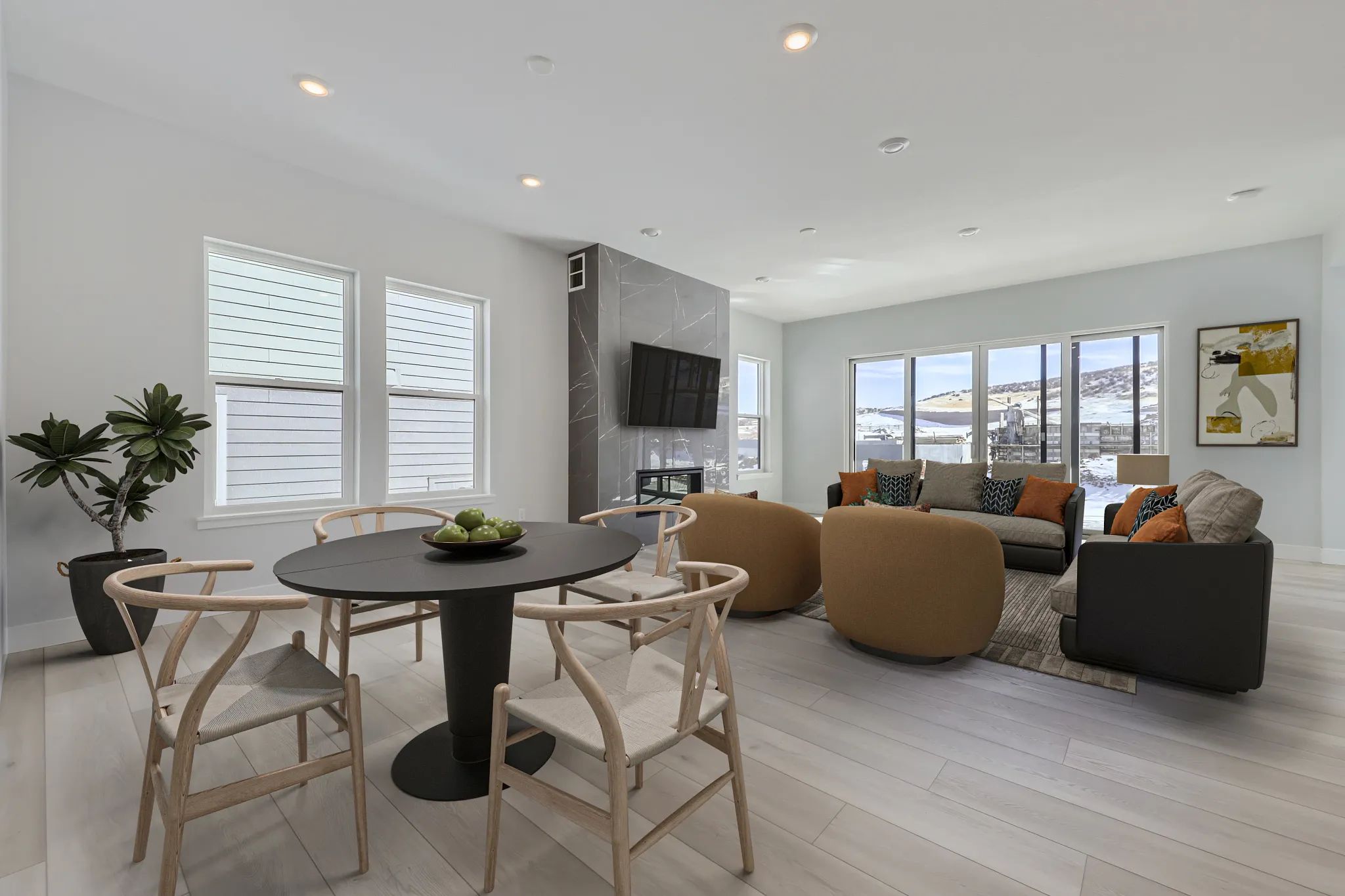 Stevie - Dine + Great Room - Virtually Staged