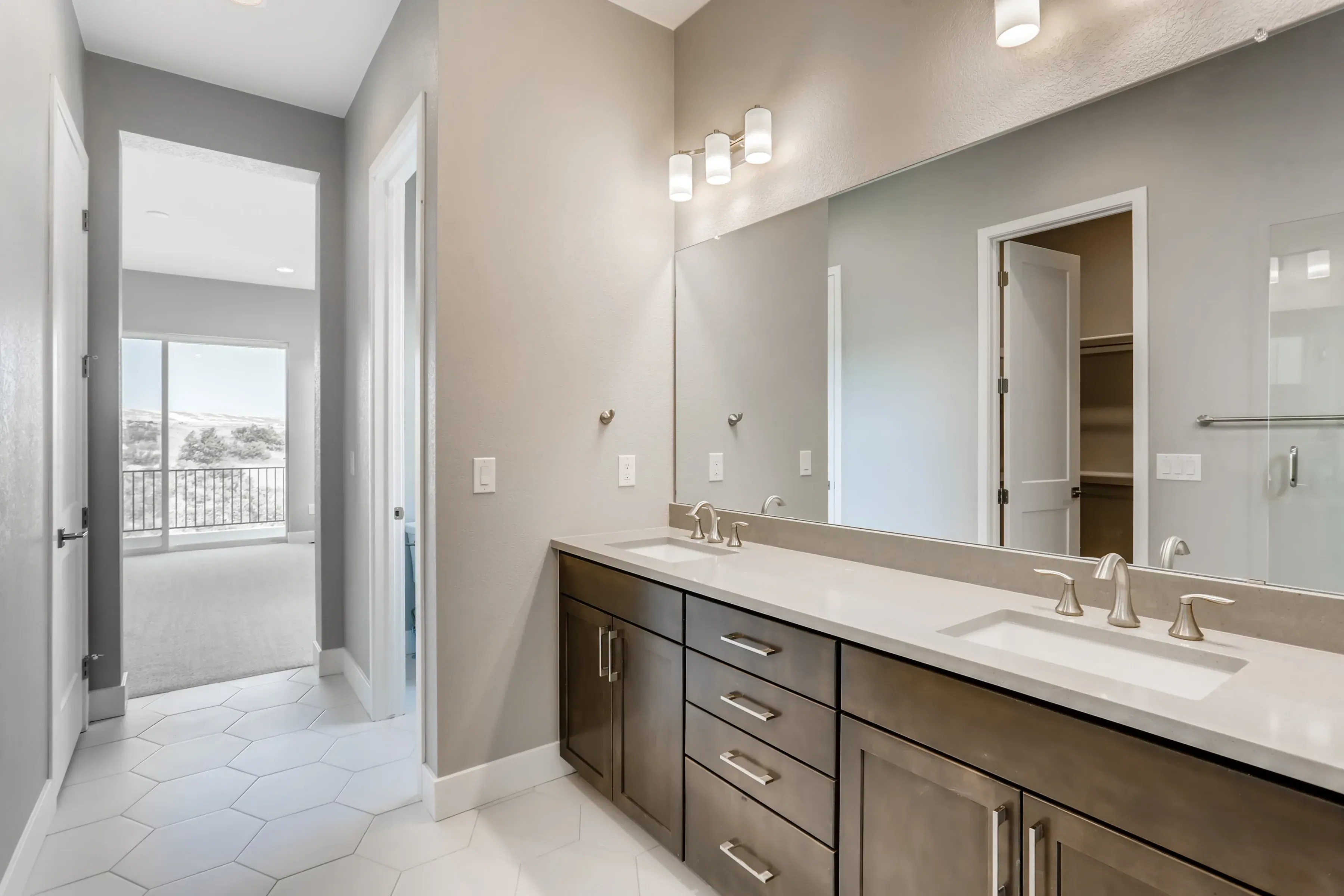 Heritage Primary Bath