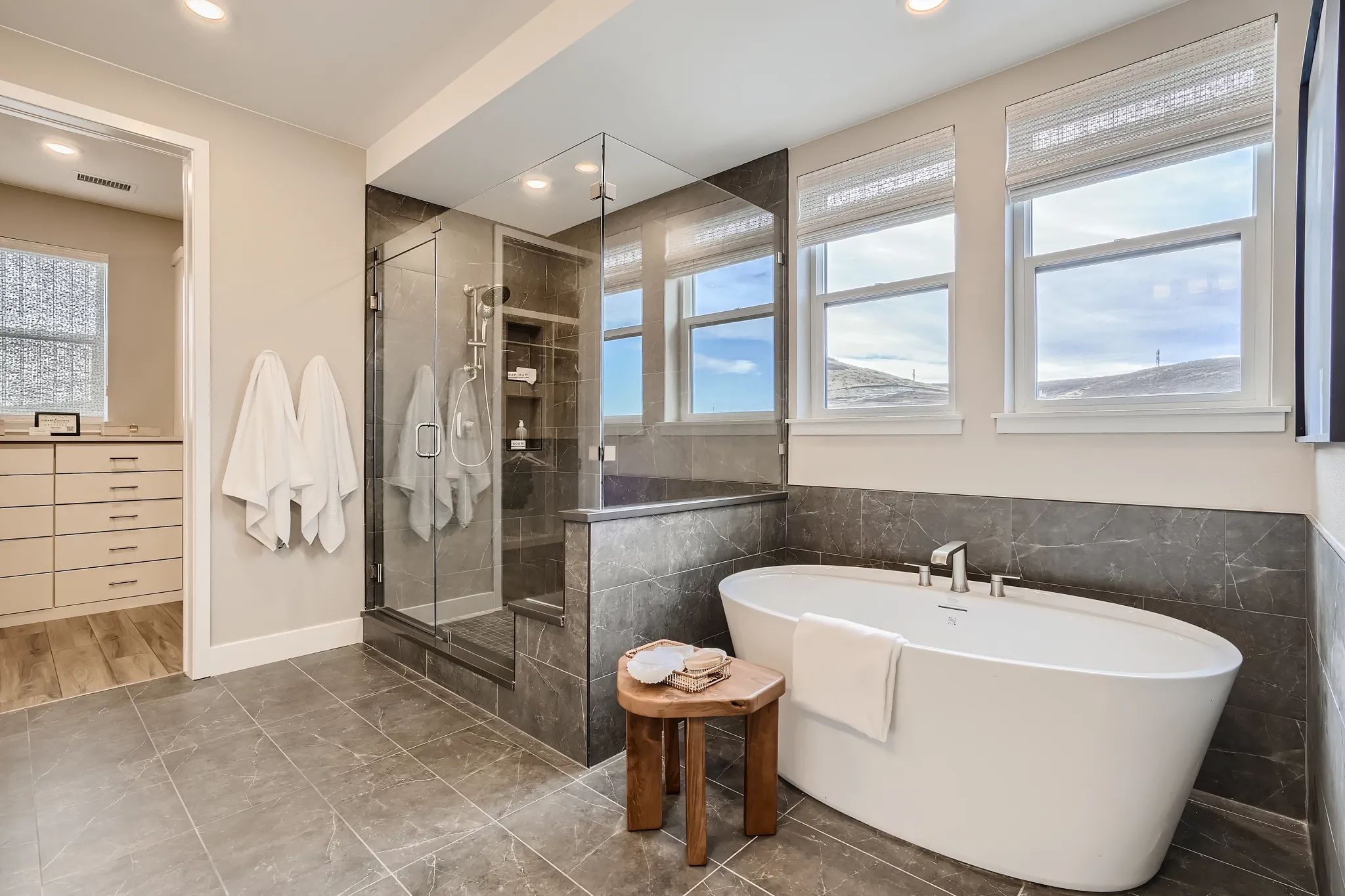 Marlow Model Primary Tub + Shower