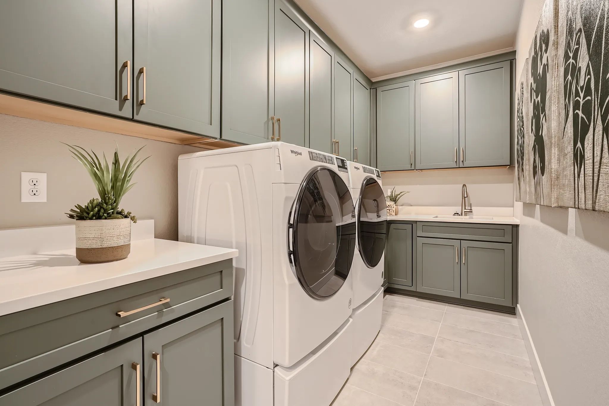 Marlow Model Laundry