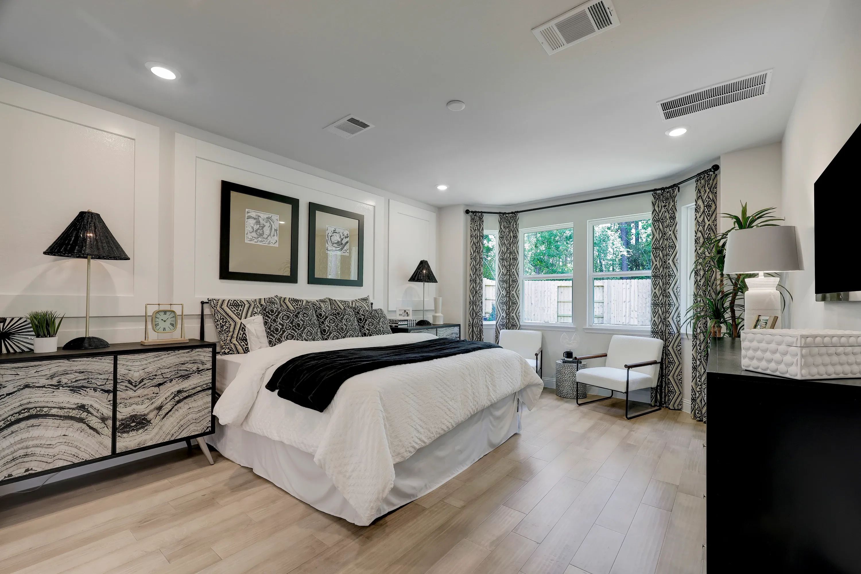 Model home primary bed