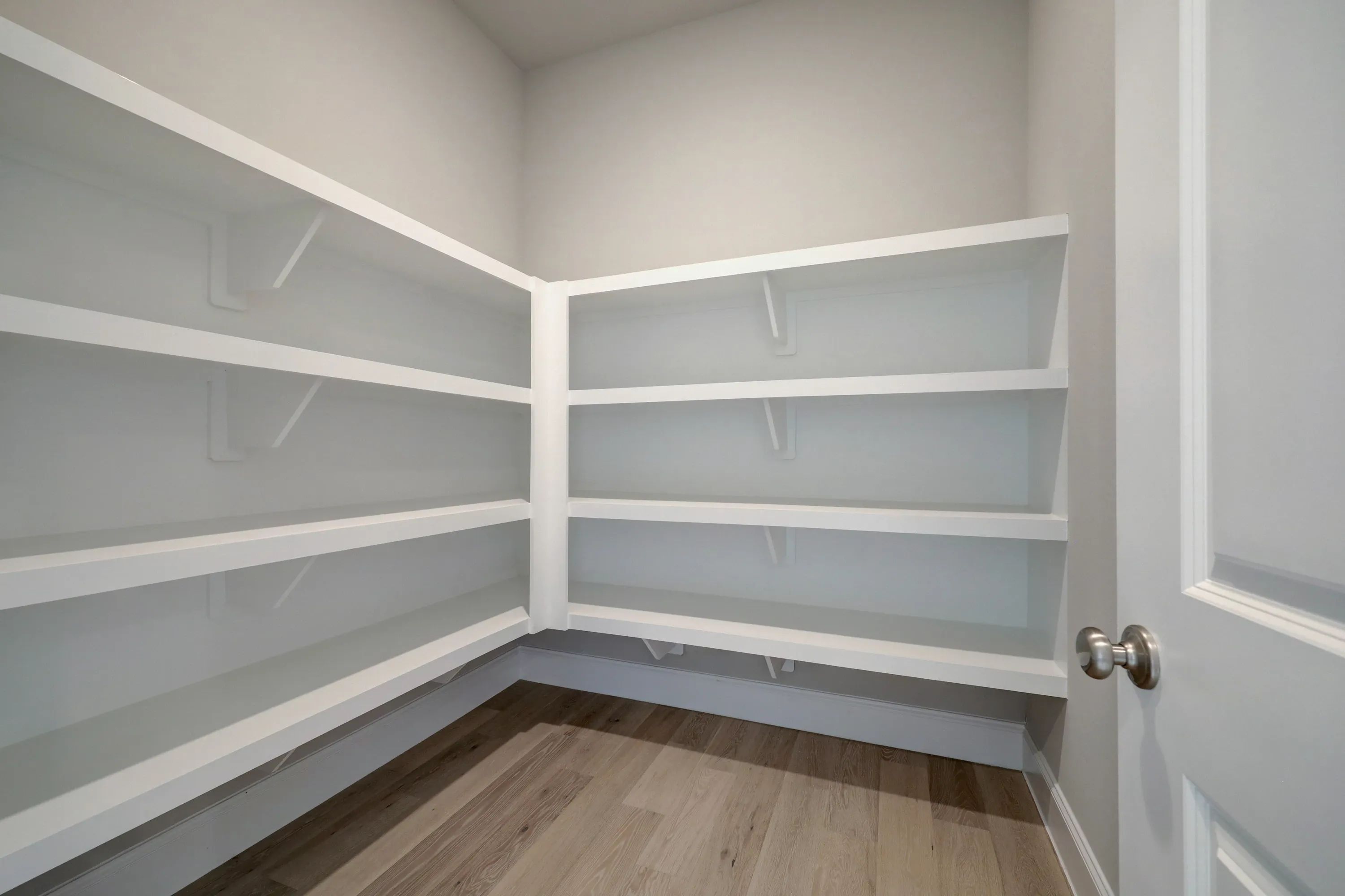 Plan 6025 pantry