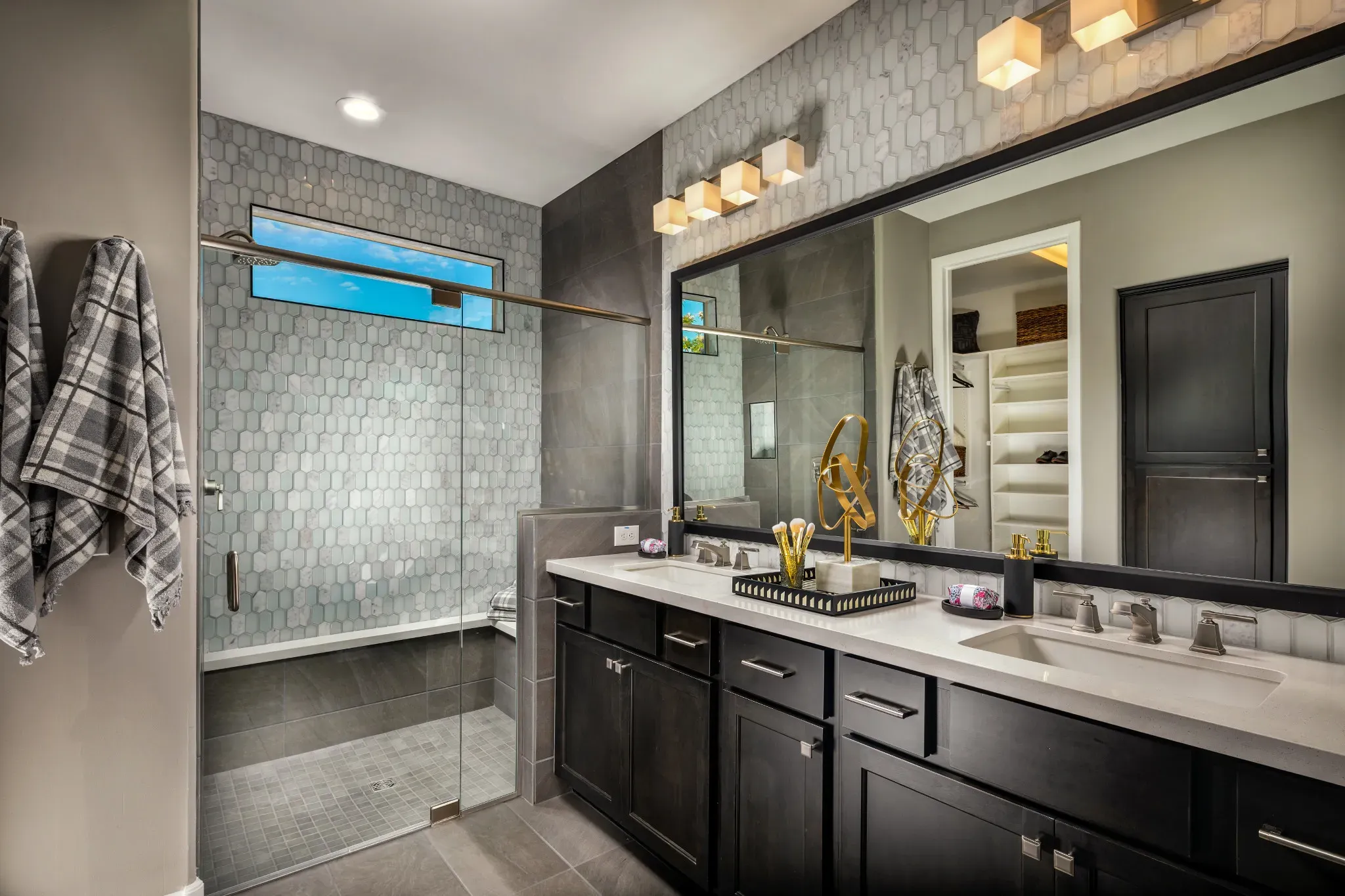 Ironwood Model Master Bath