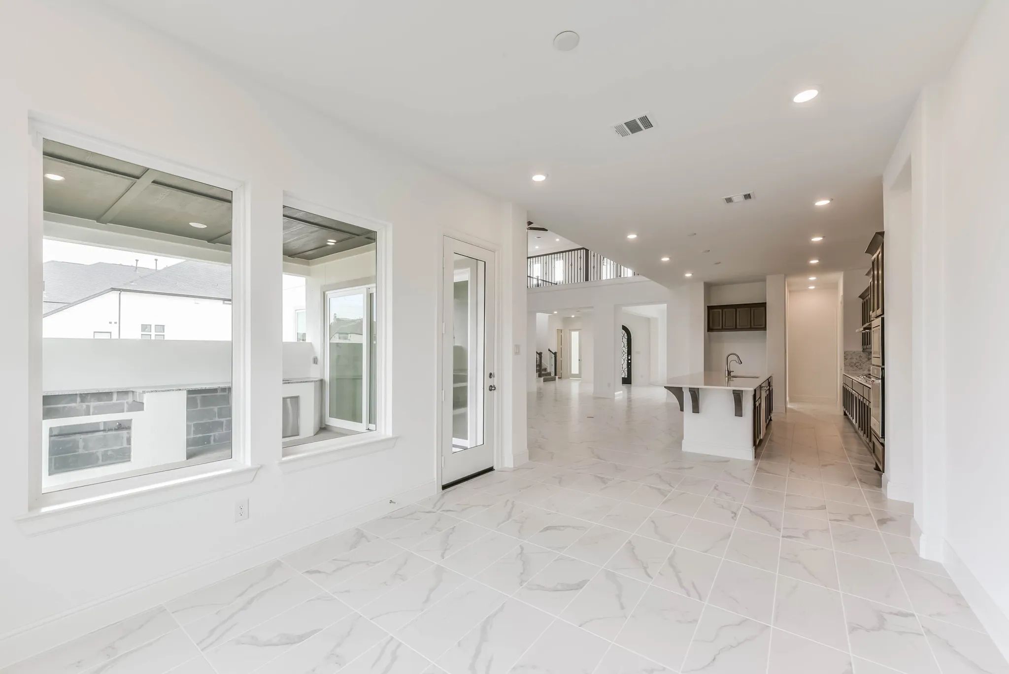 Plan 6040 casual dining