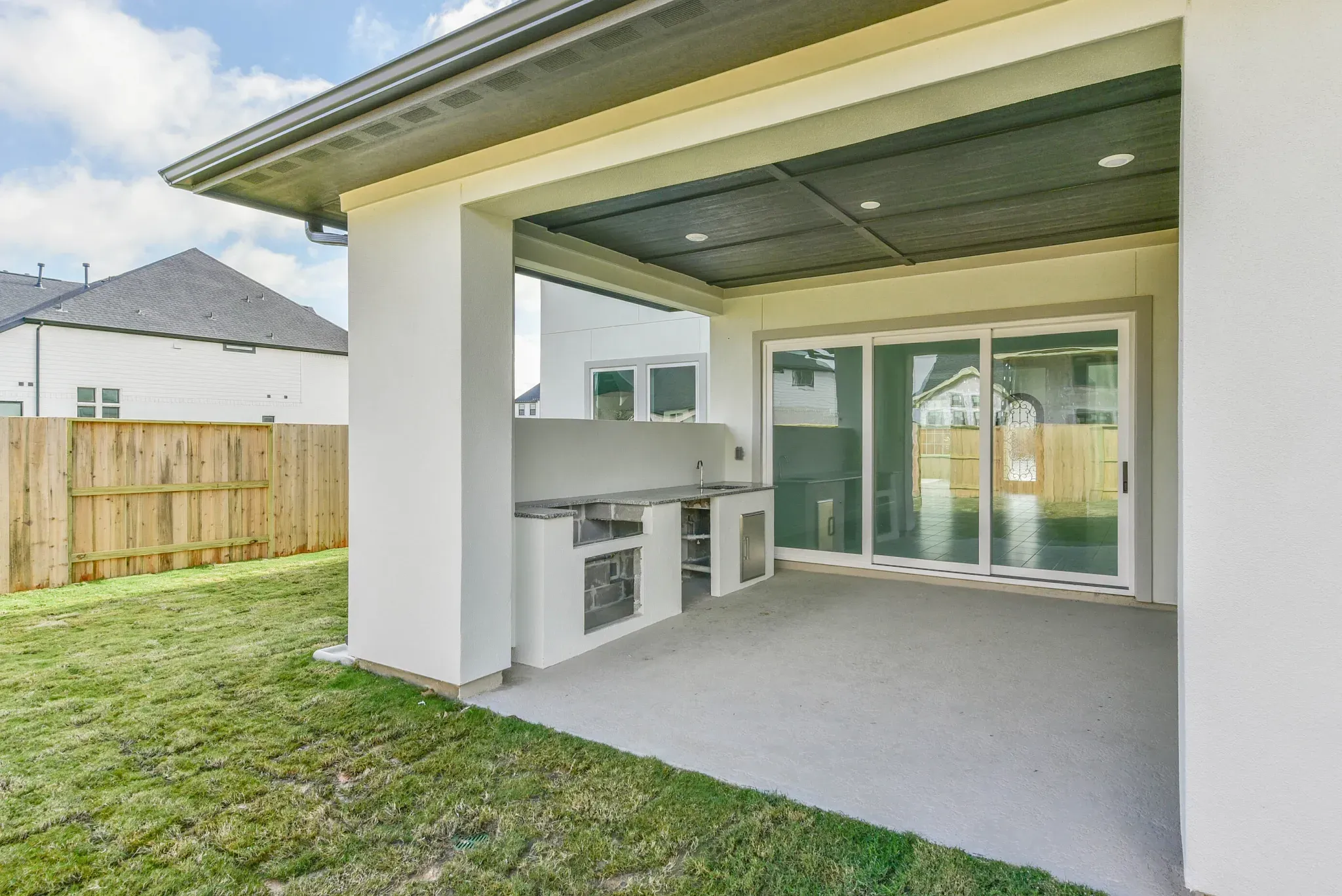 Plan 6040 patio