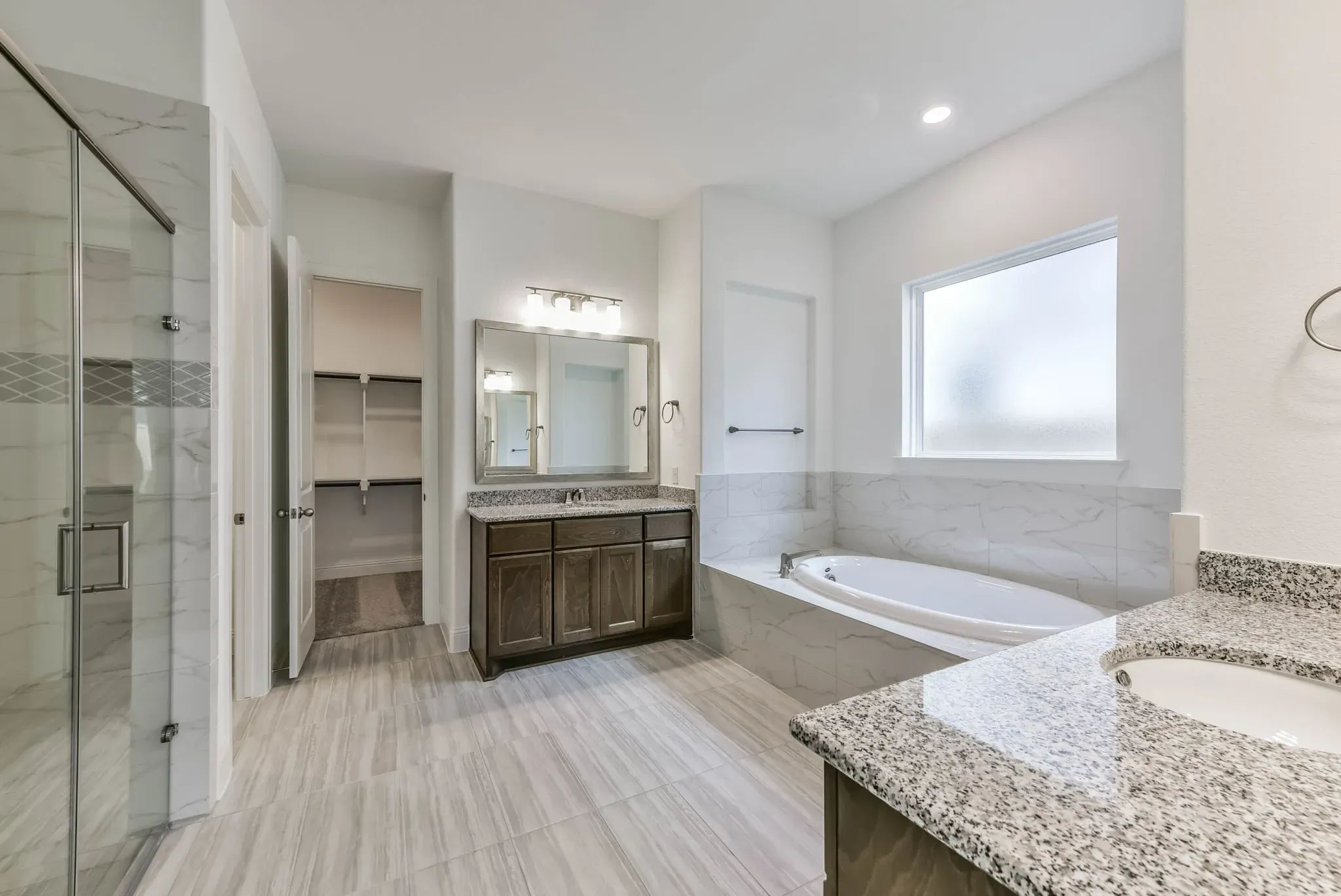 Plan 6040 primary bath