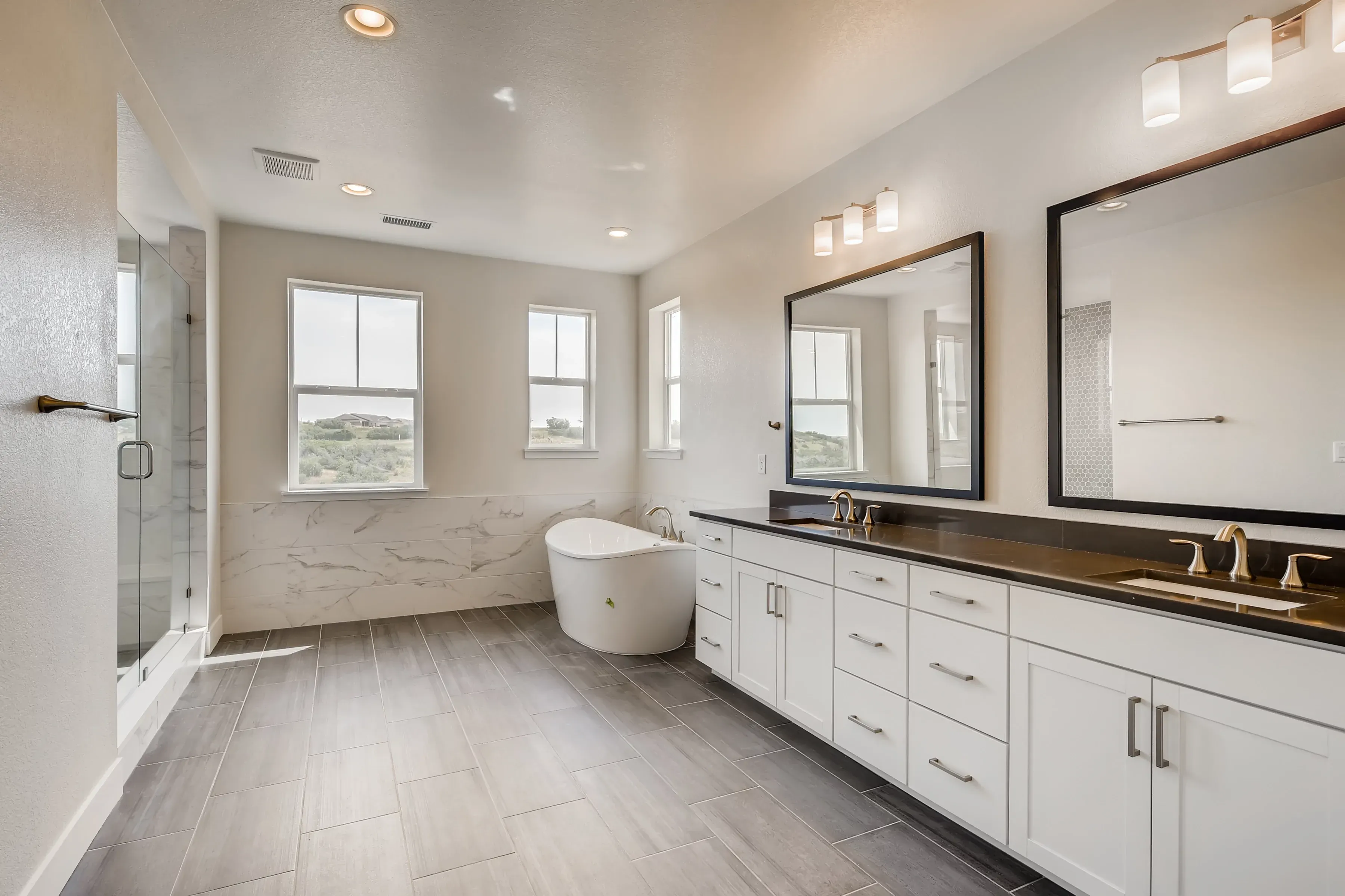 Stratton Primary Bath