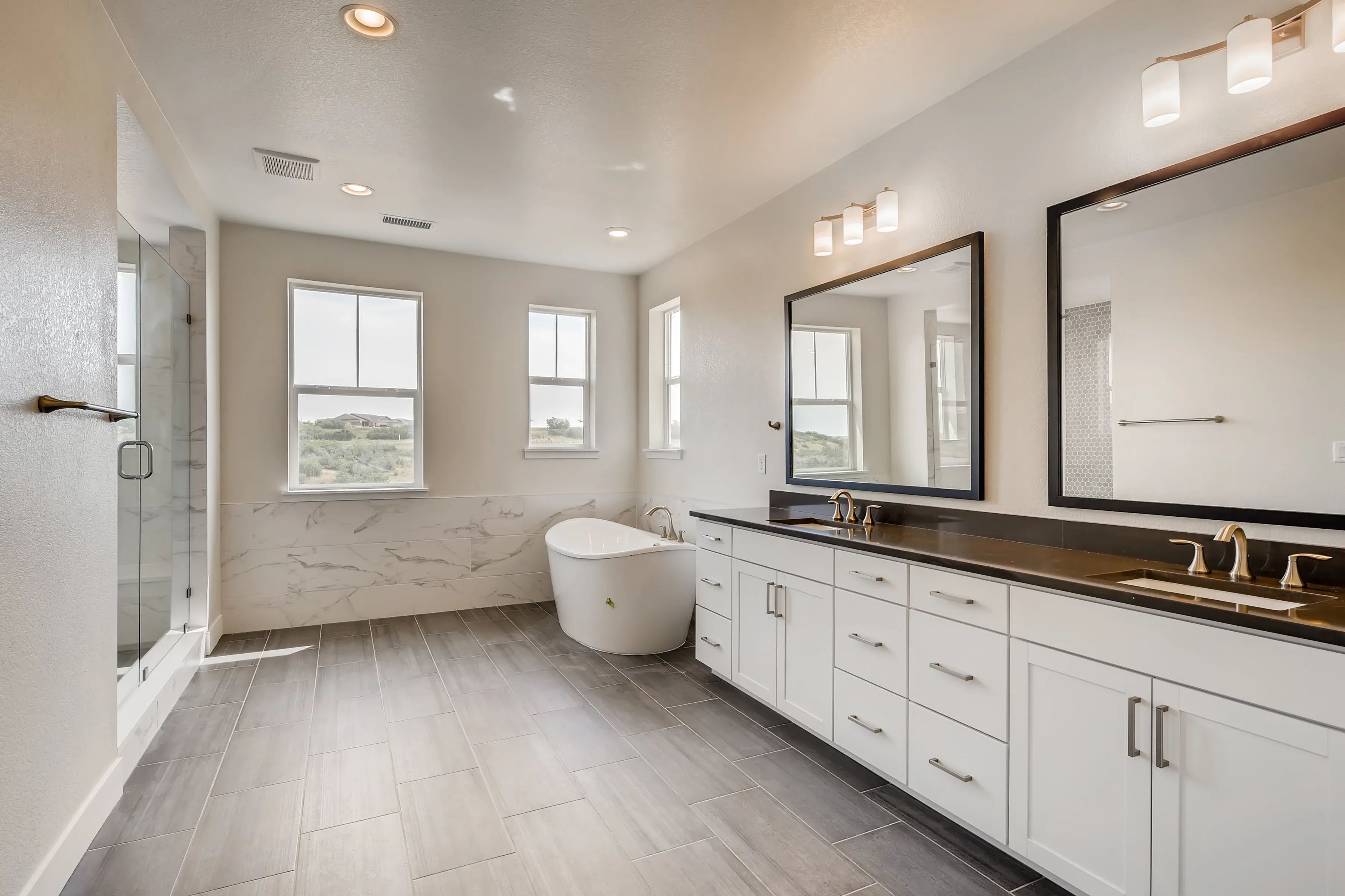 Stratton Primary Bath