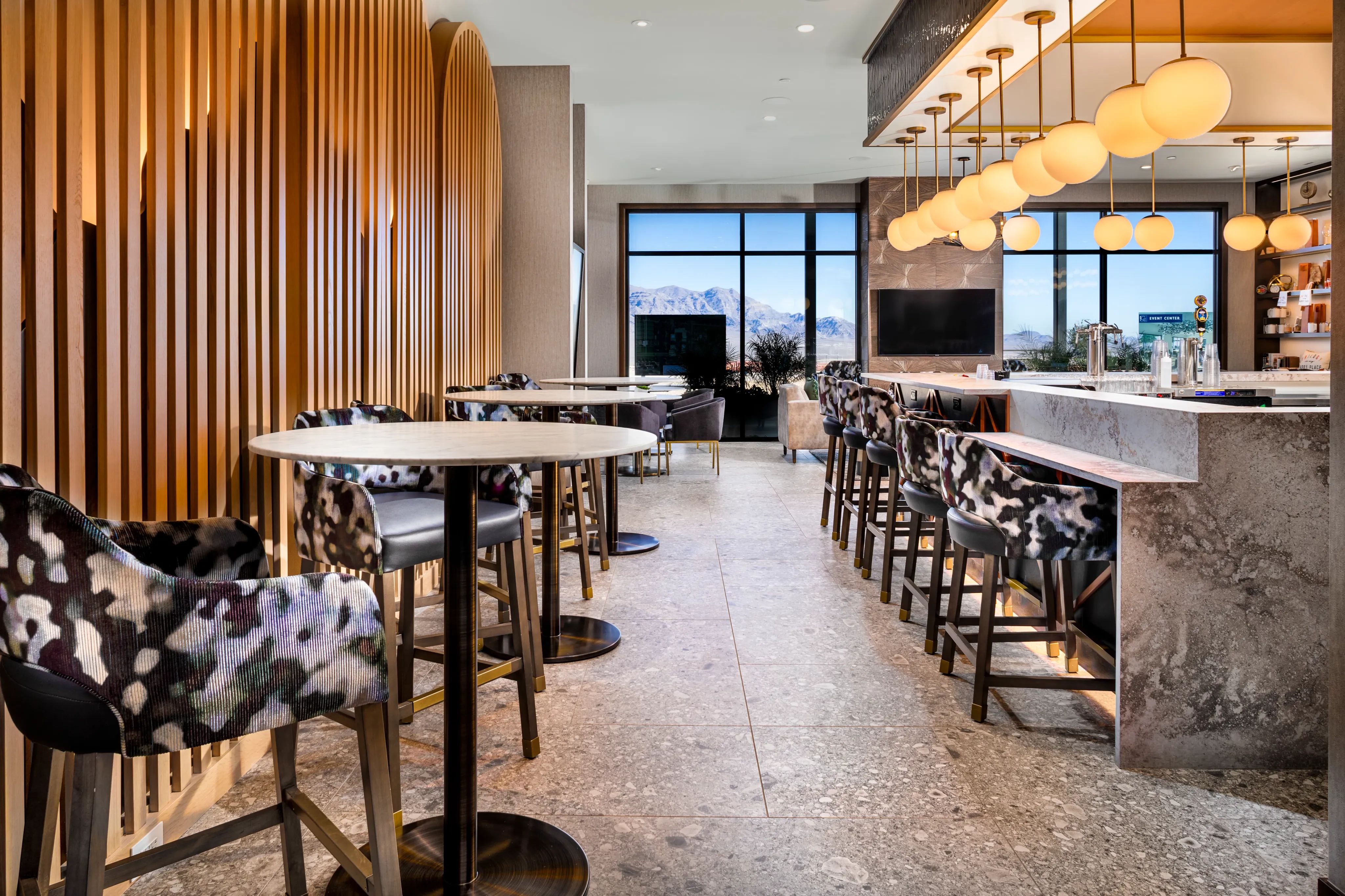 Cabochon Club Kindred & Main®