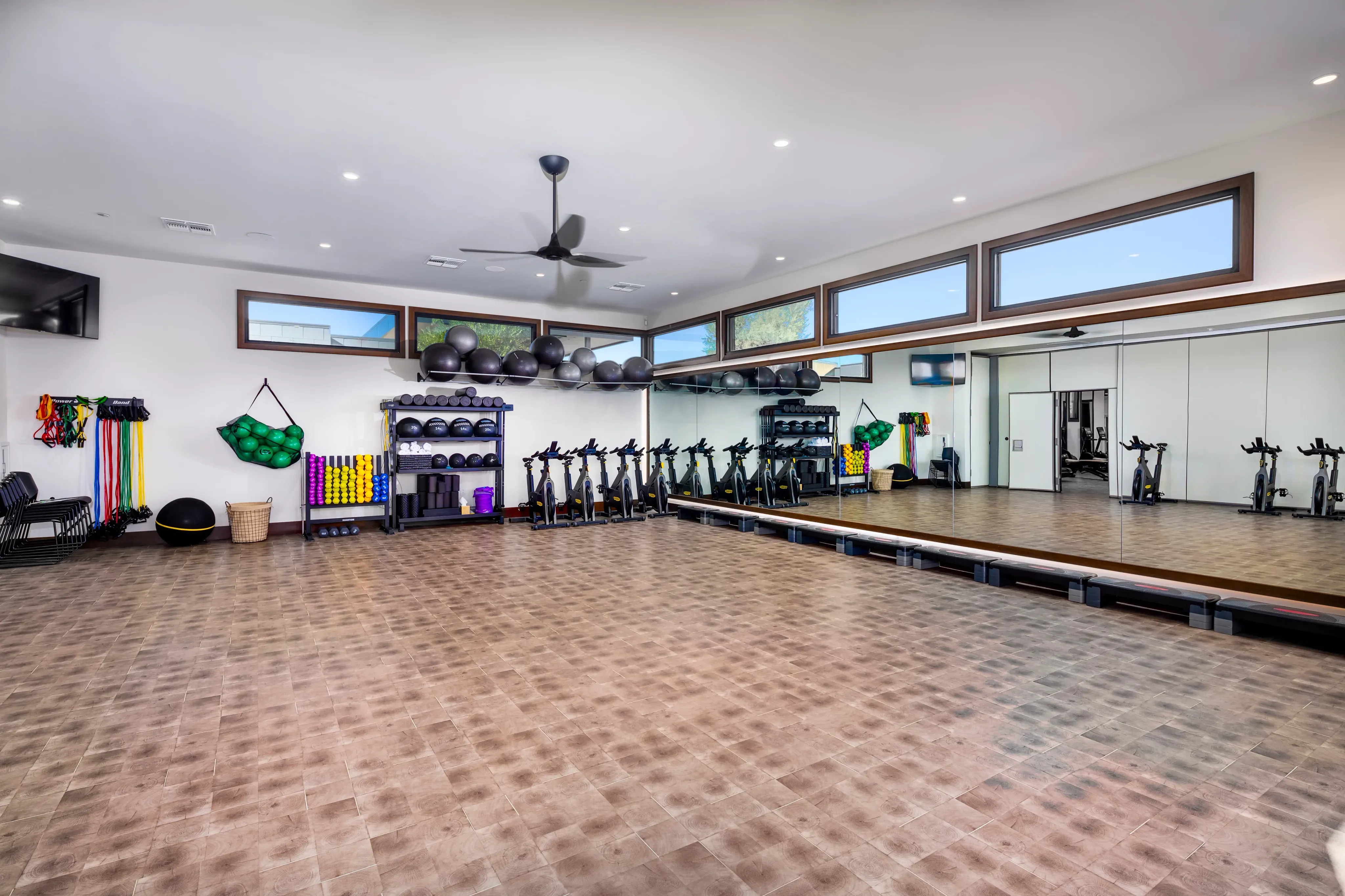 Cabochon Club Movement Studio