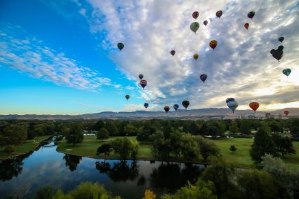 Hot Air Balloons in Downtown Boise