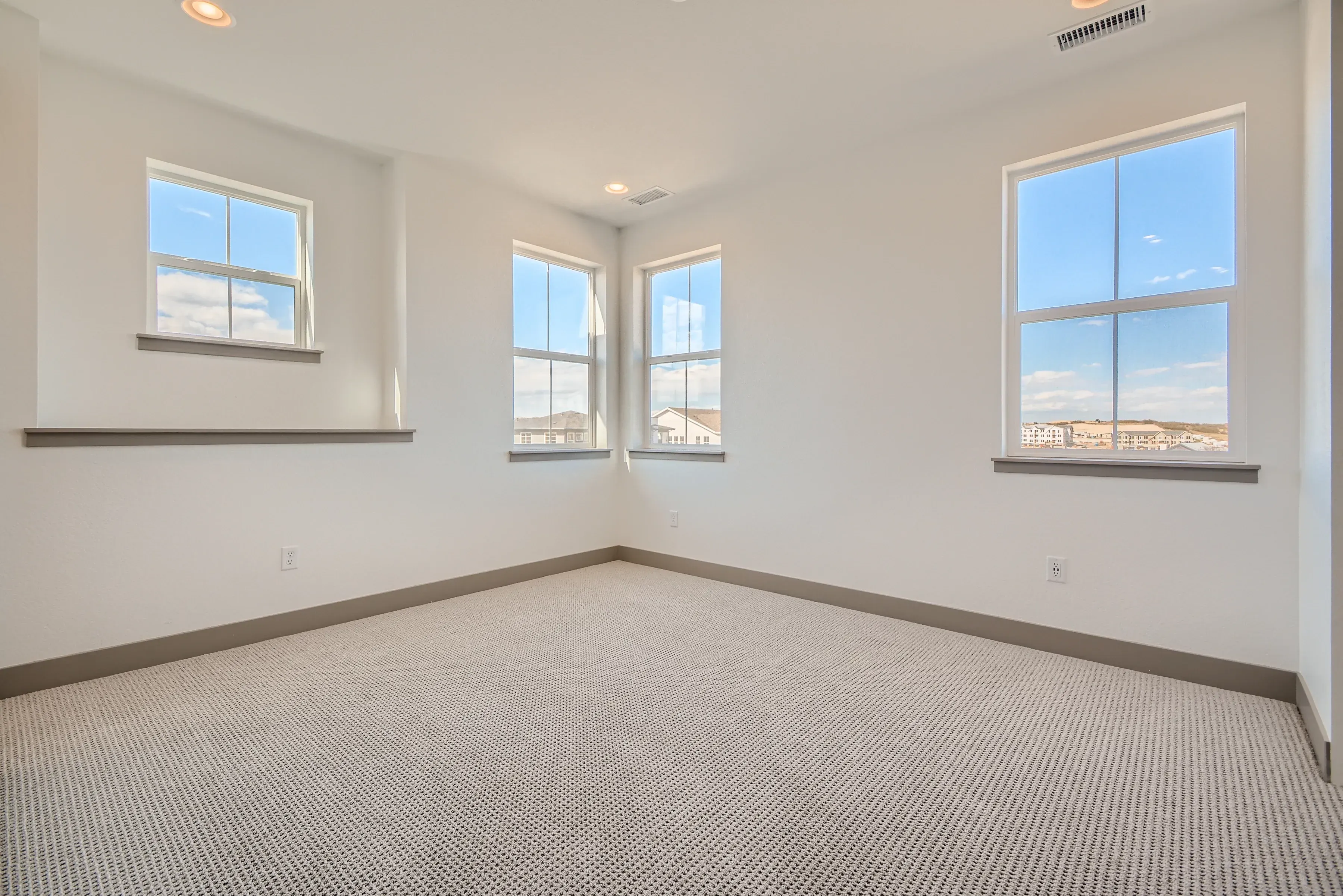 The Walton Model Bed 4