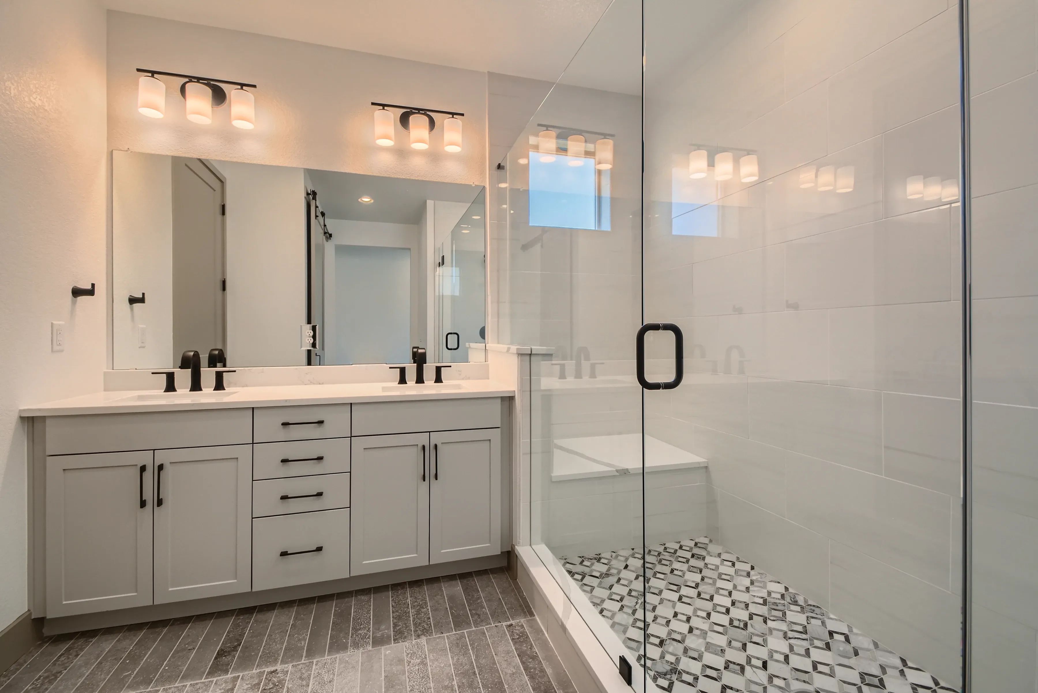 The Walton Model Multi-Gen Primary Bath