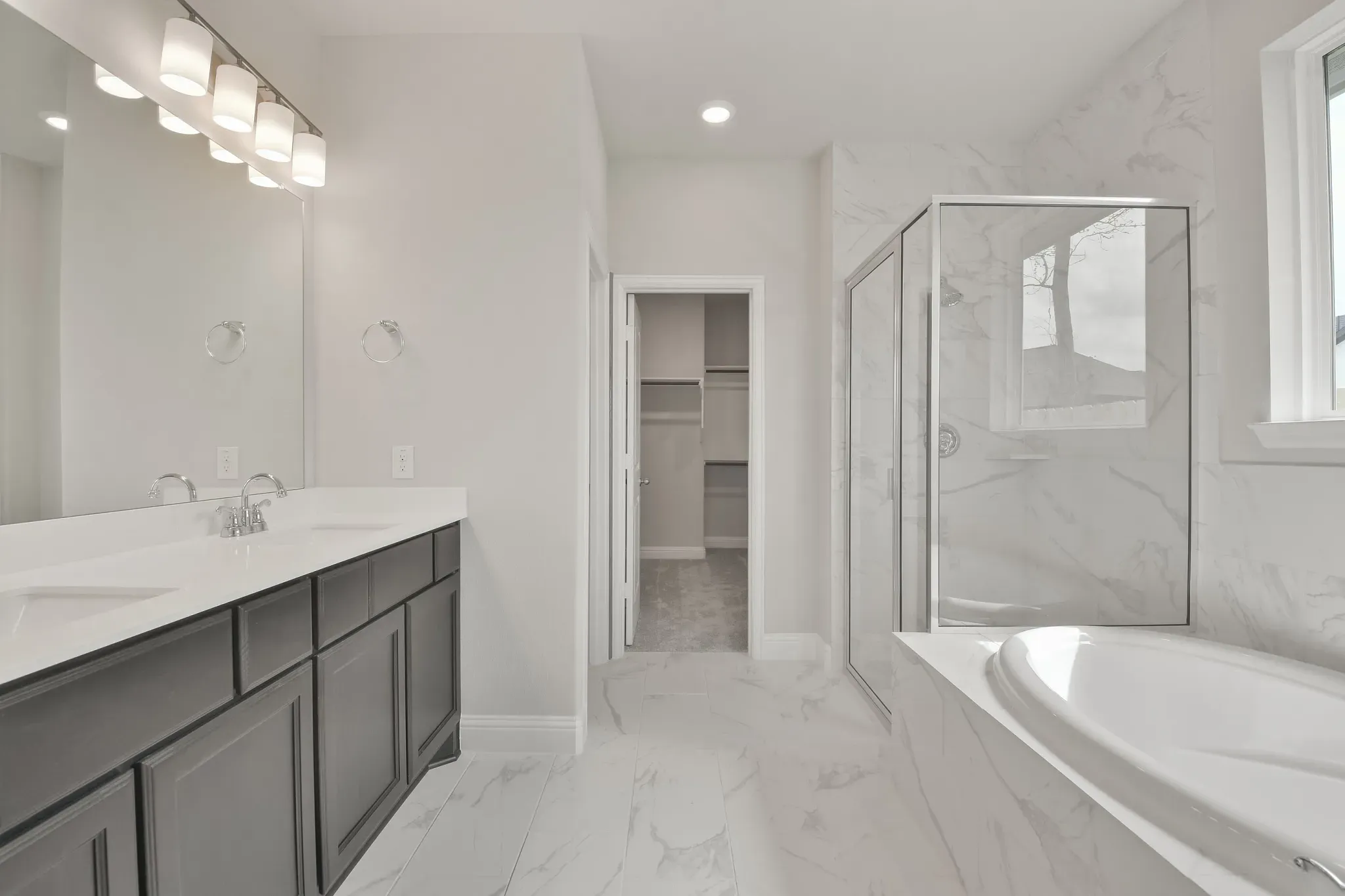 Plan 3049 primary bath