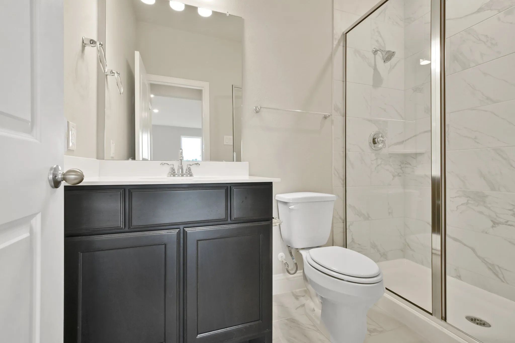Plan 3049 bath 3