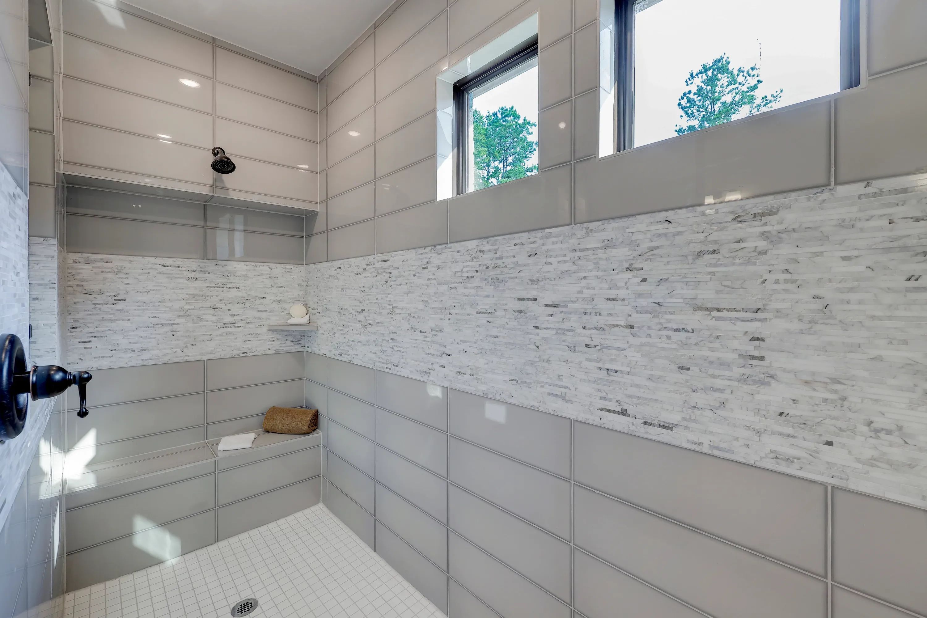 Model home Baja shower