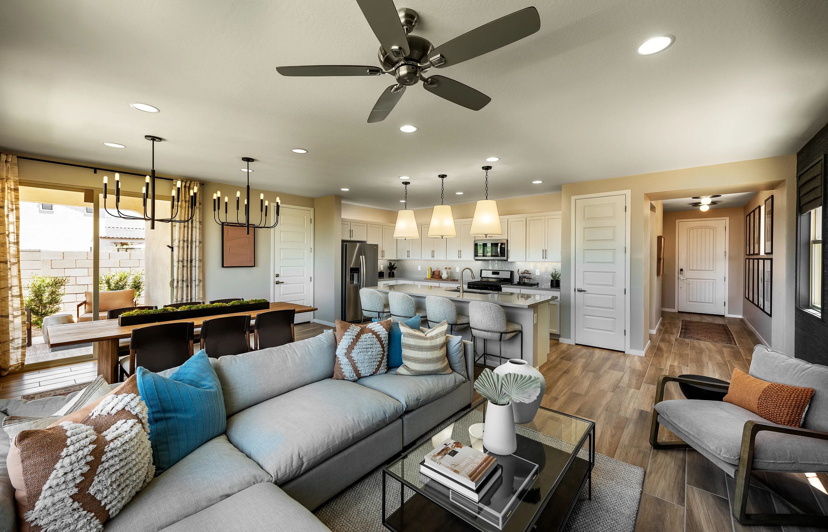 Plan 3521 Model Greatroom