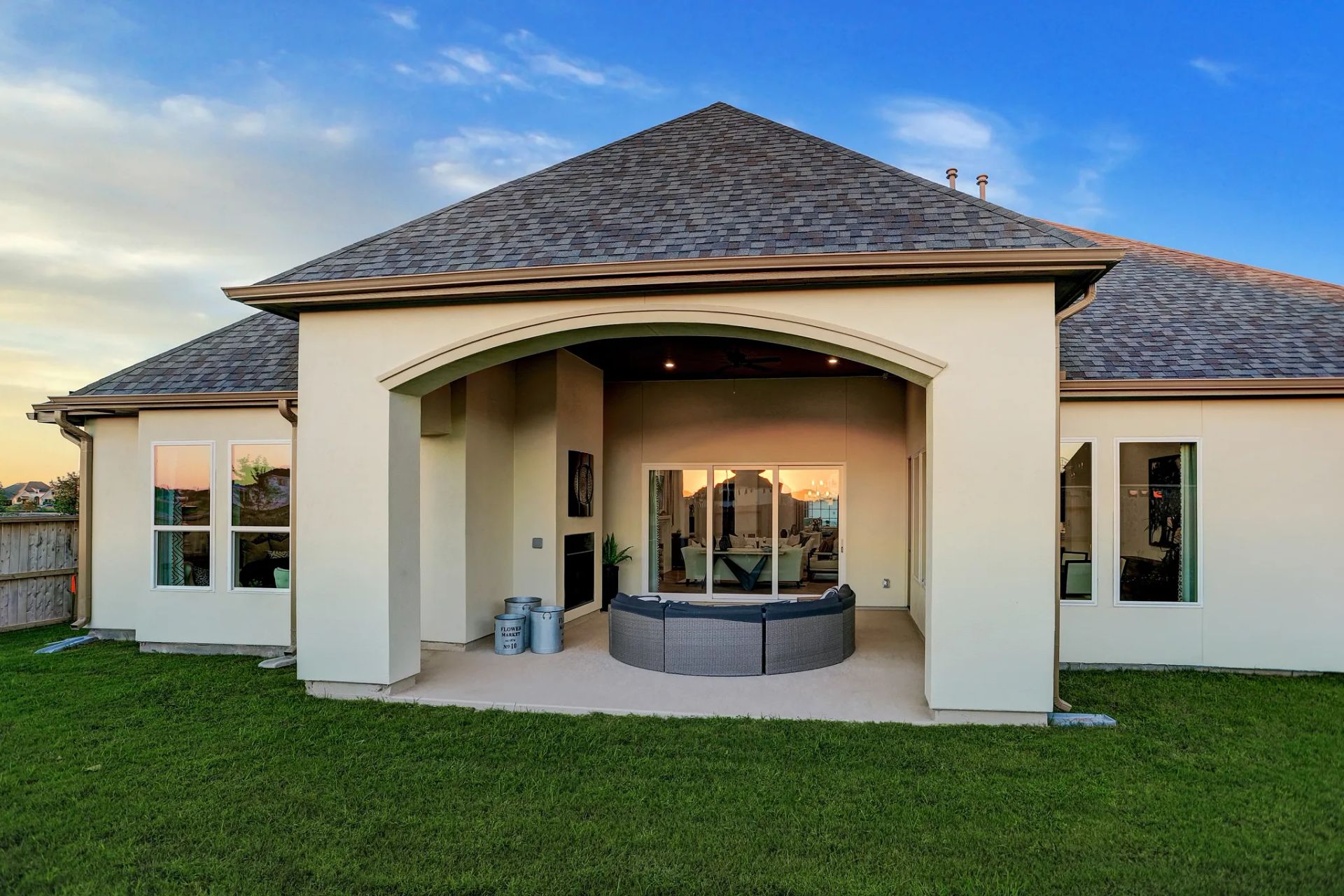 Plan 6015 patio - staged