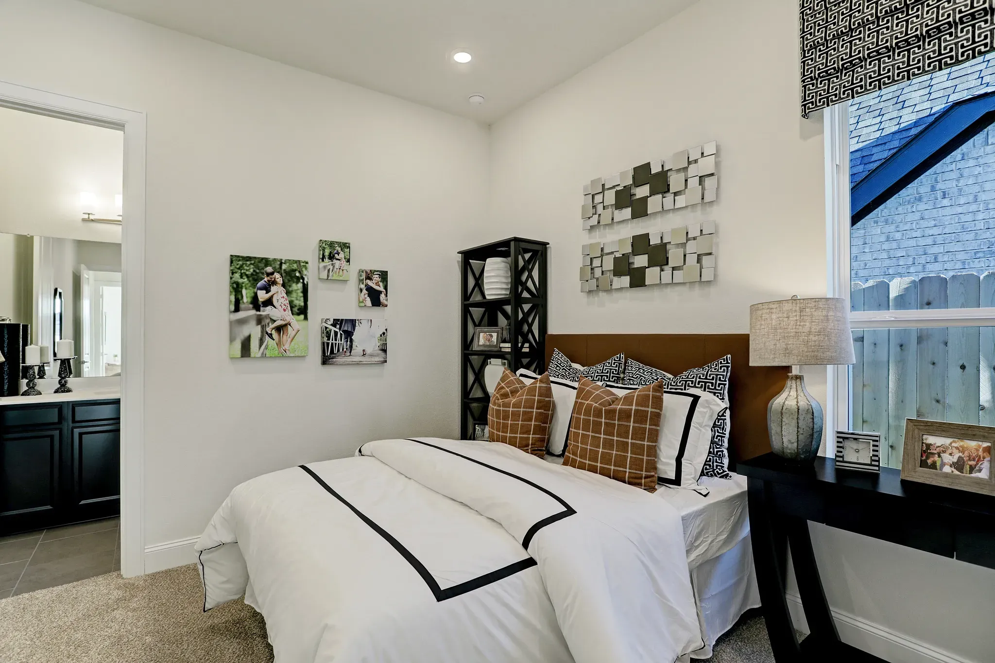 Plan 6015 bed 3 - staged