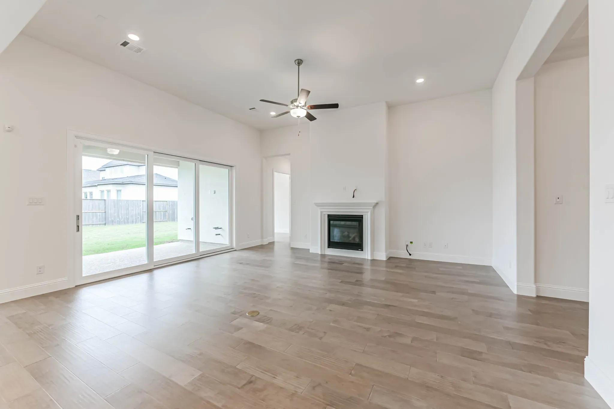 Plan 6005 great room