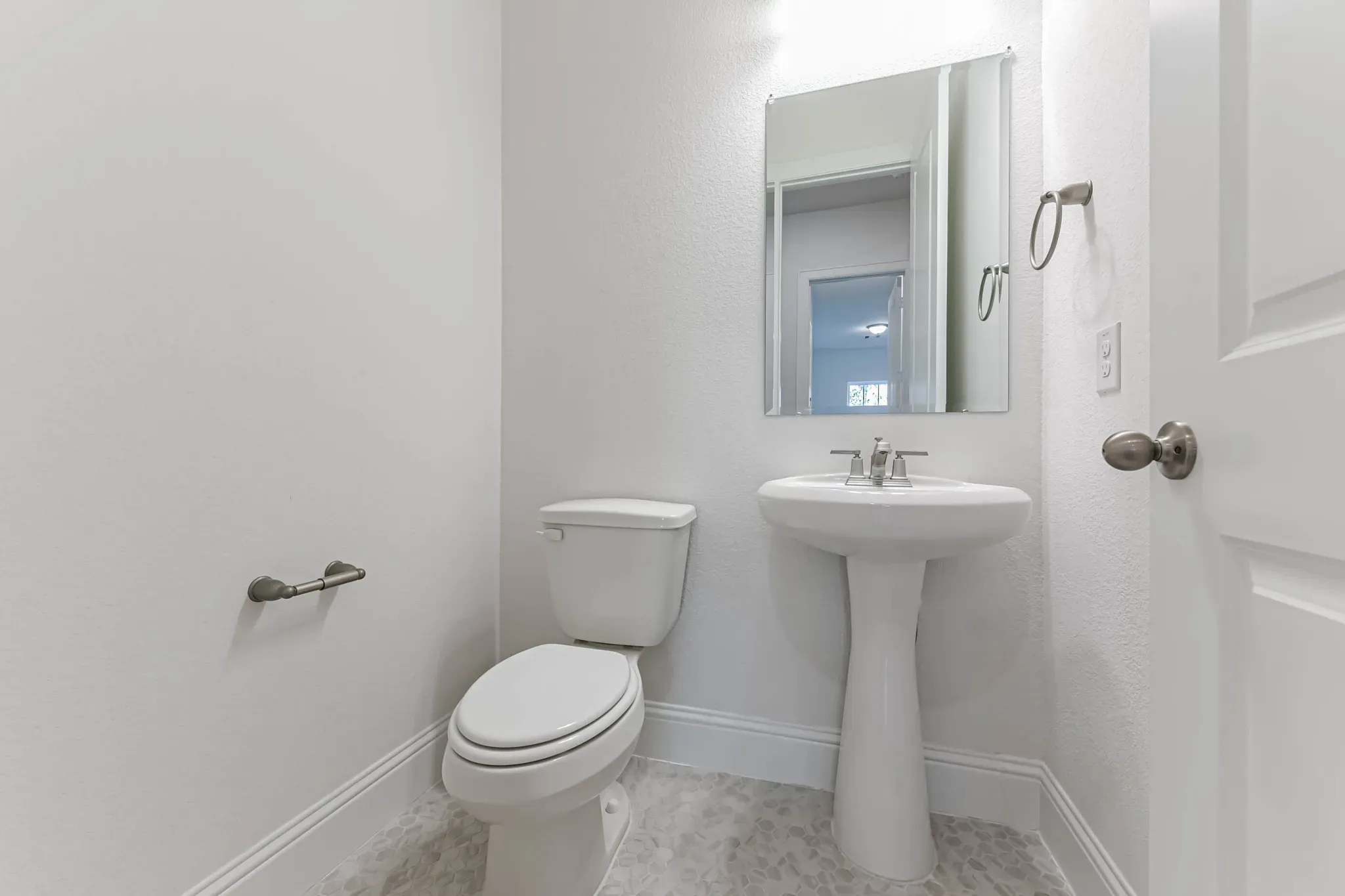 Plan 6005 powder room