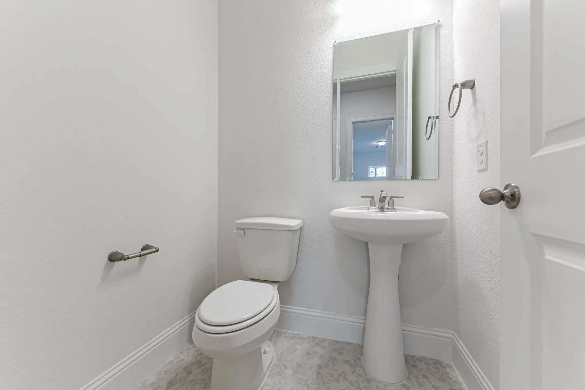 Plan 6005 powder room