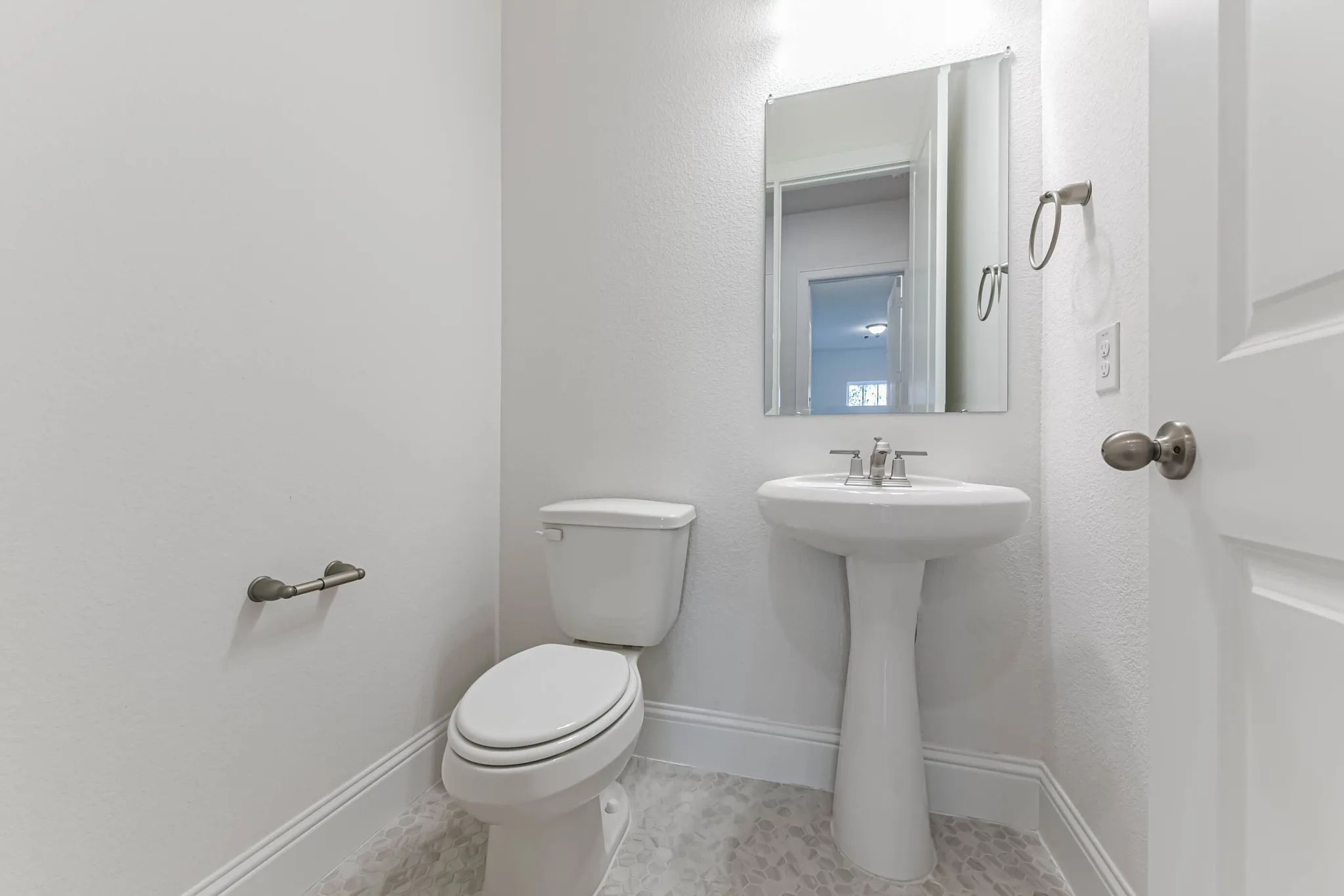 Plan 6005 powder room